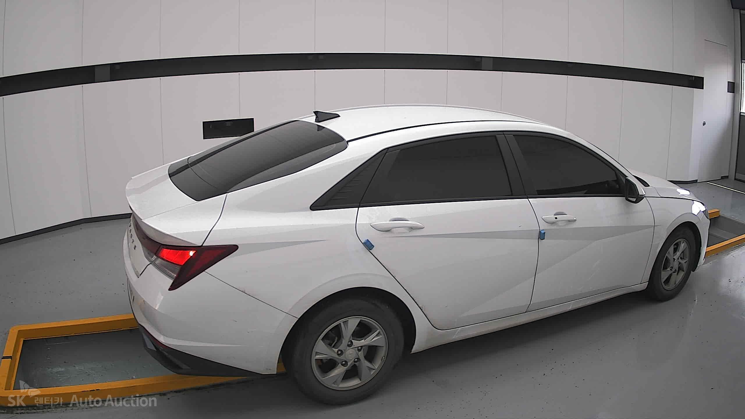 2022 - hyundai avante