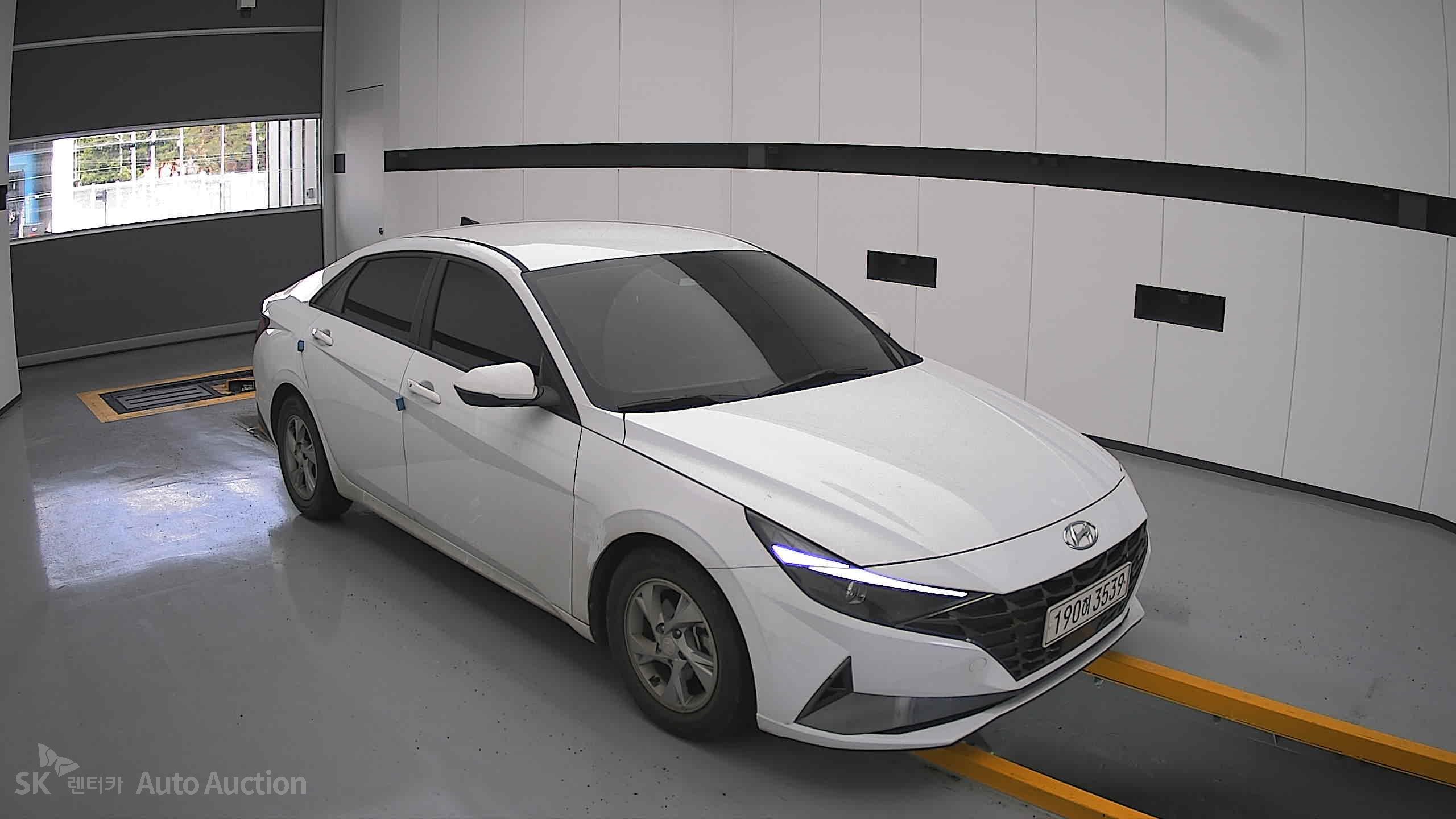 2022 - hyundai avante