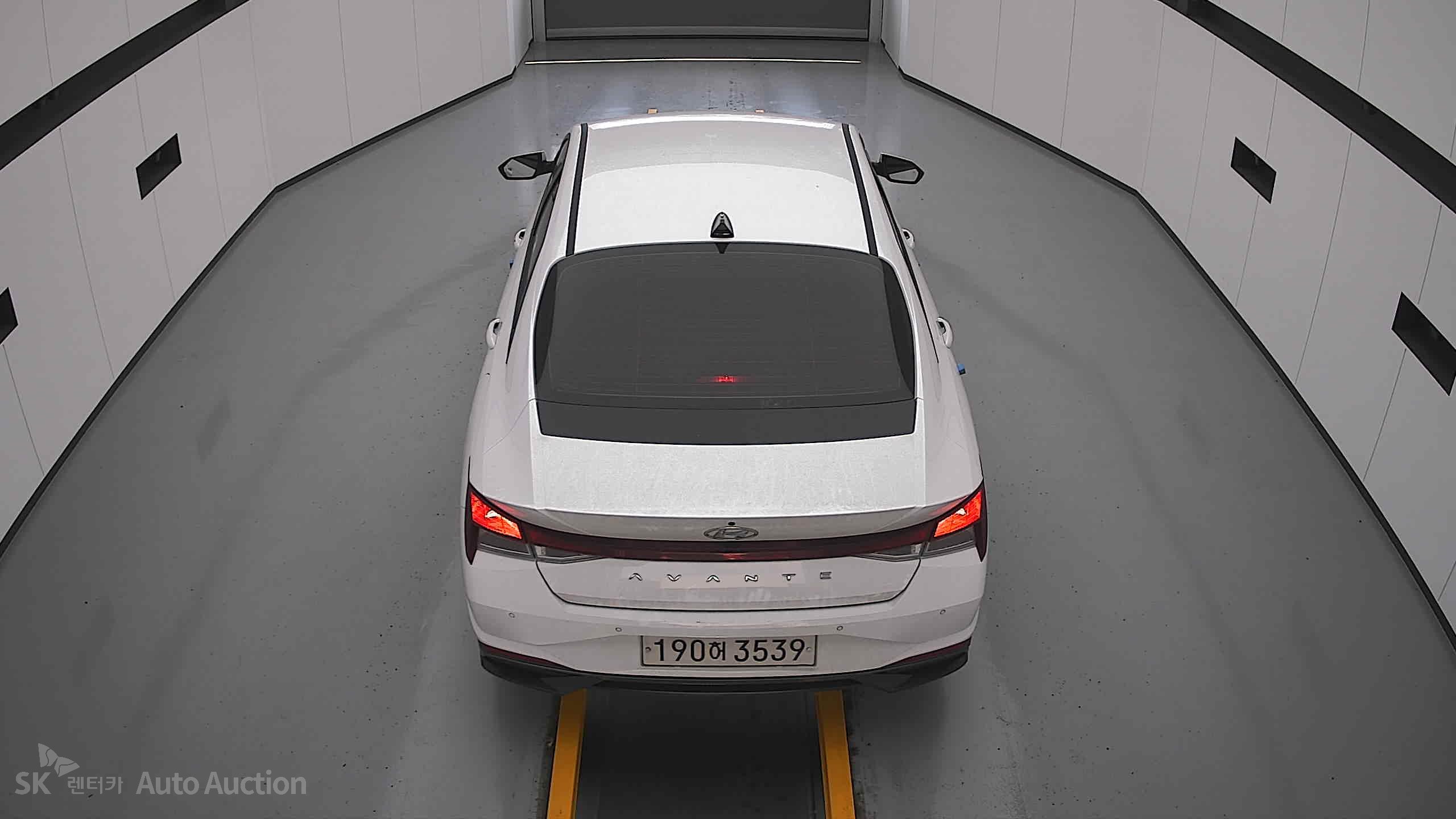 2022 - hyundai avante