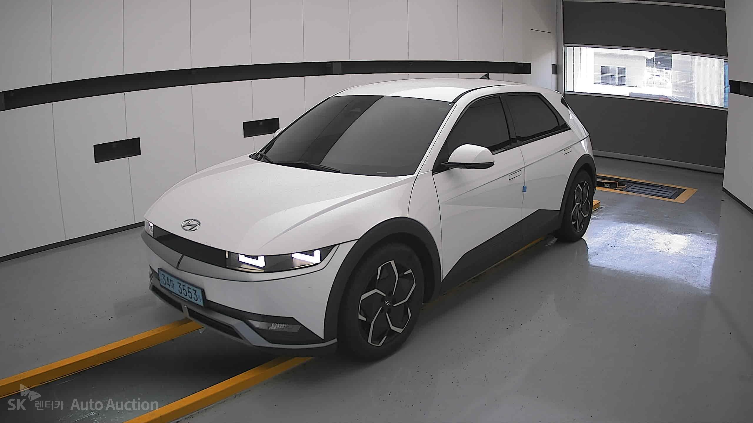 هيونداي Ioniq 2022 — صورة 11