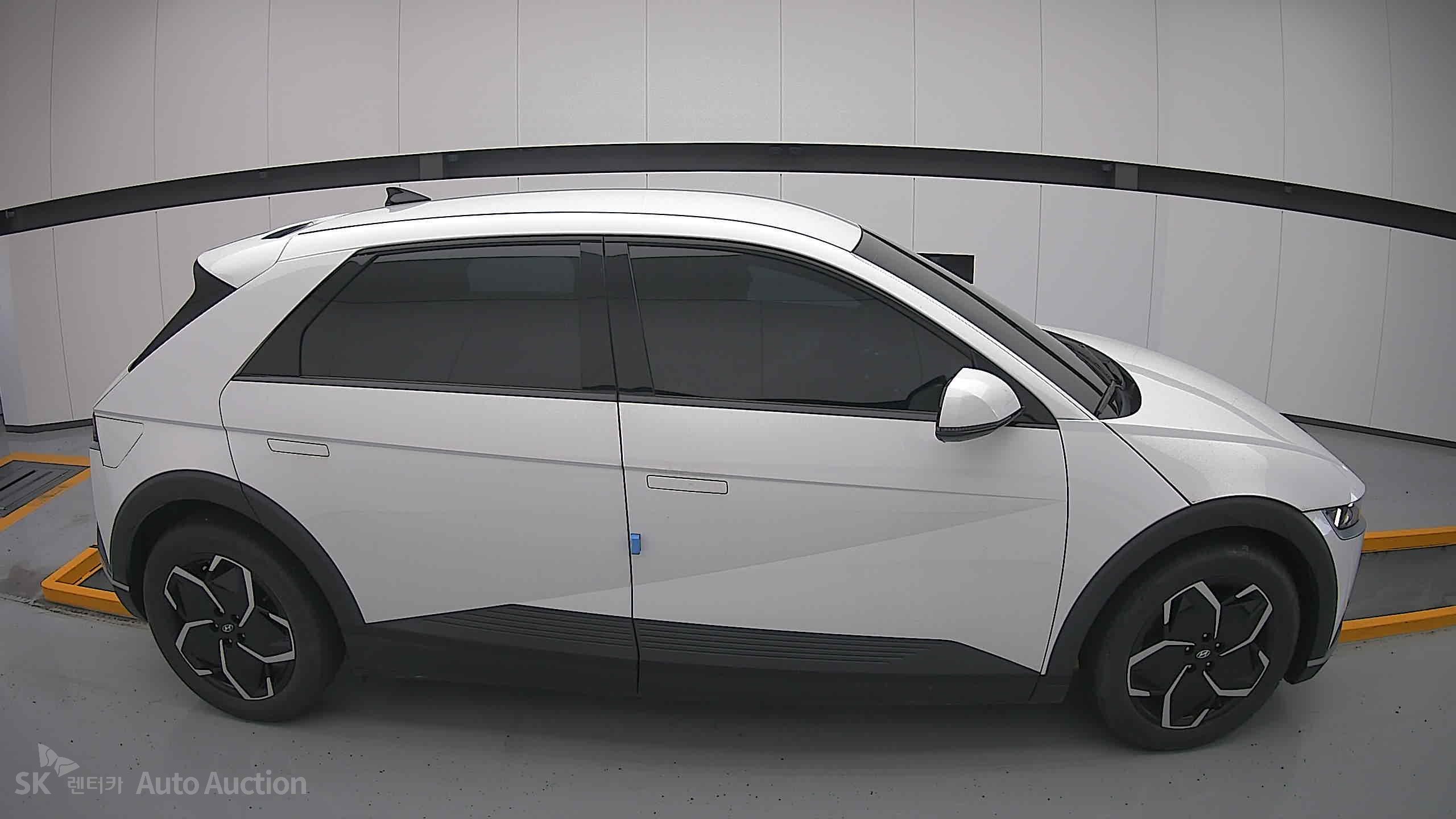 هيونداي Ioniq 2022 — صورة 19