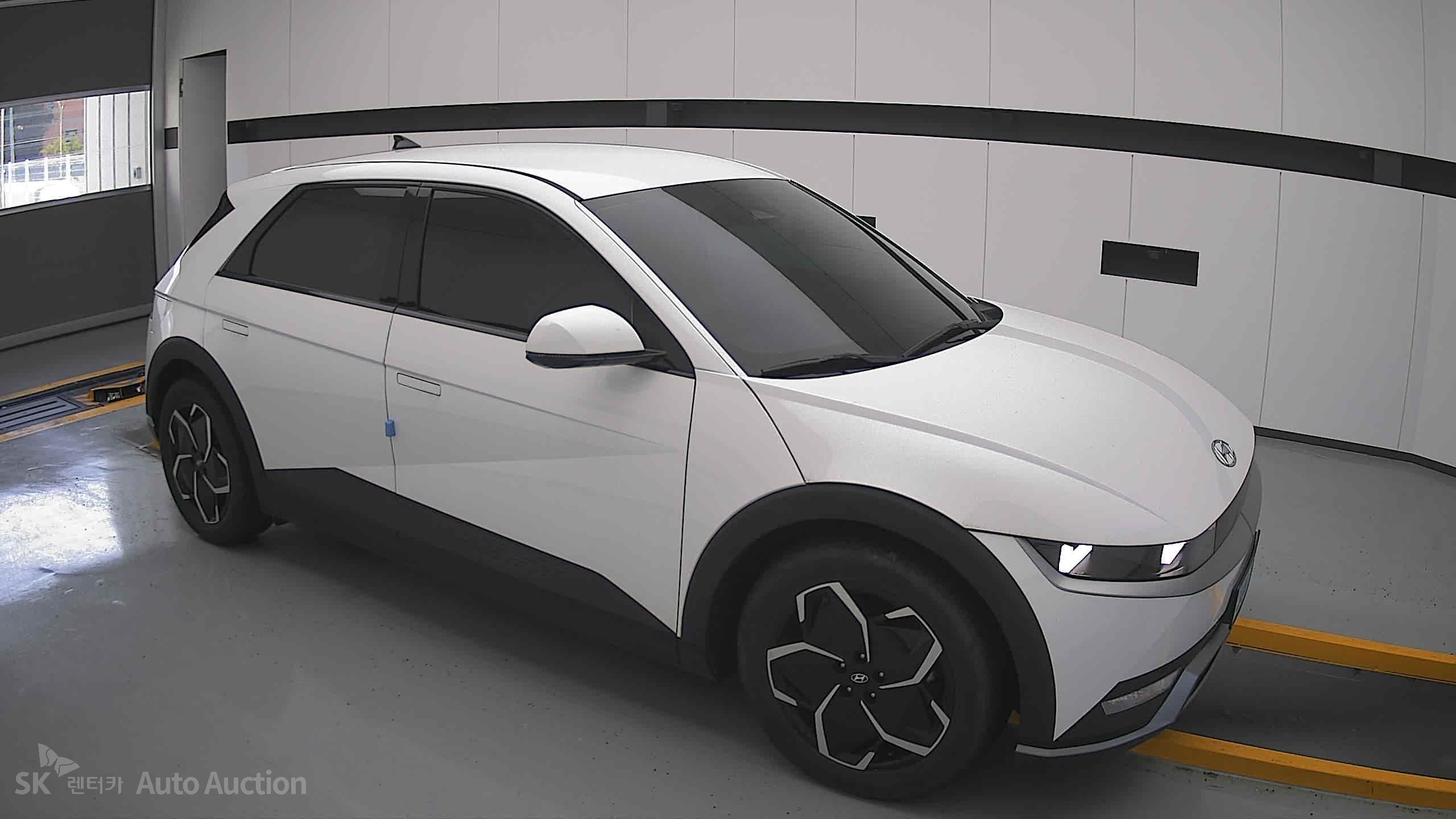 هيونداي Ioniq 2022 — صورة 20