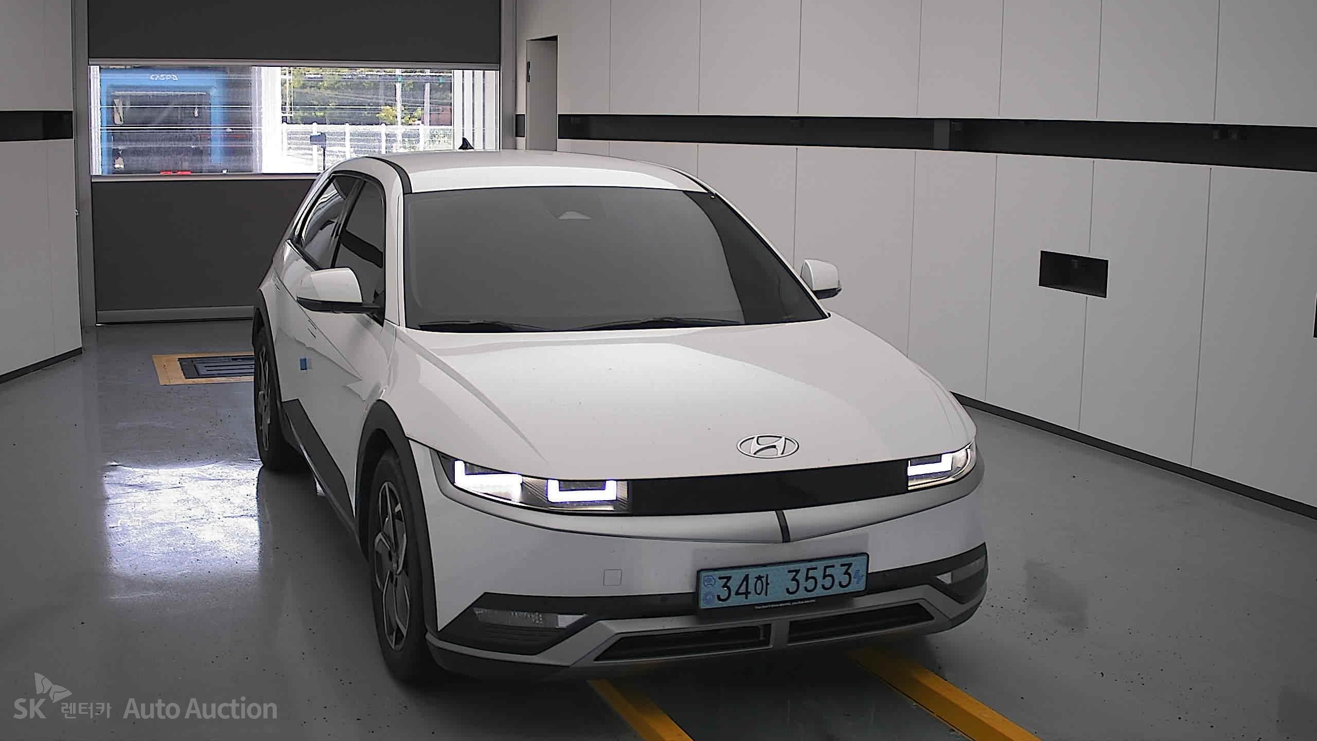 هيونداي Ioniq 2022 — صورة 22