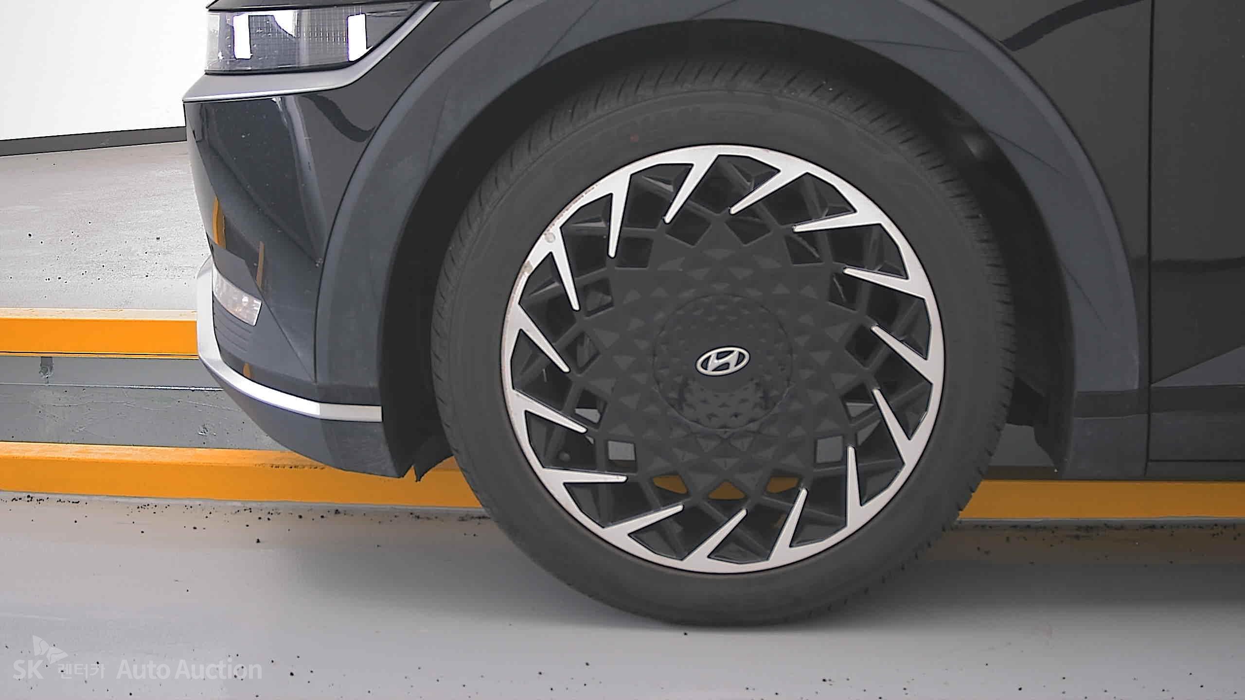 2023 - hyundai ioniq