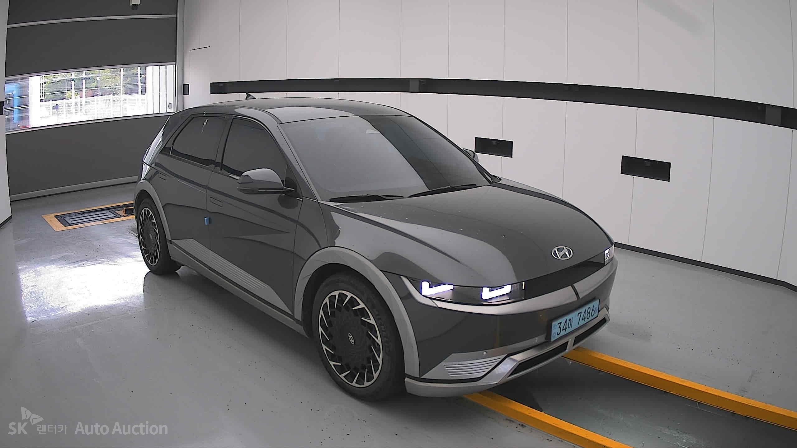 هيونداي Ioniq 2023 — صورة 21
