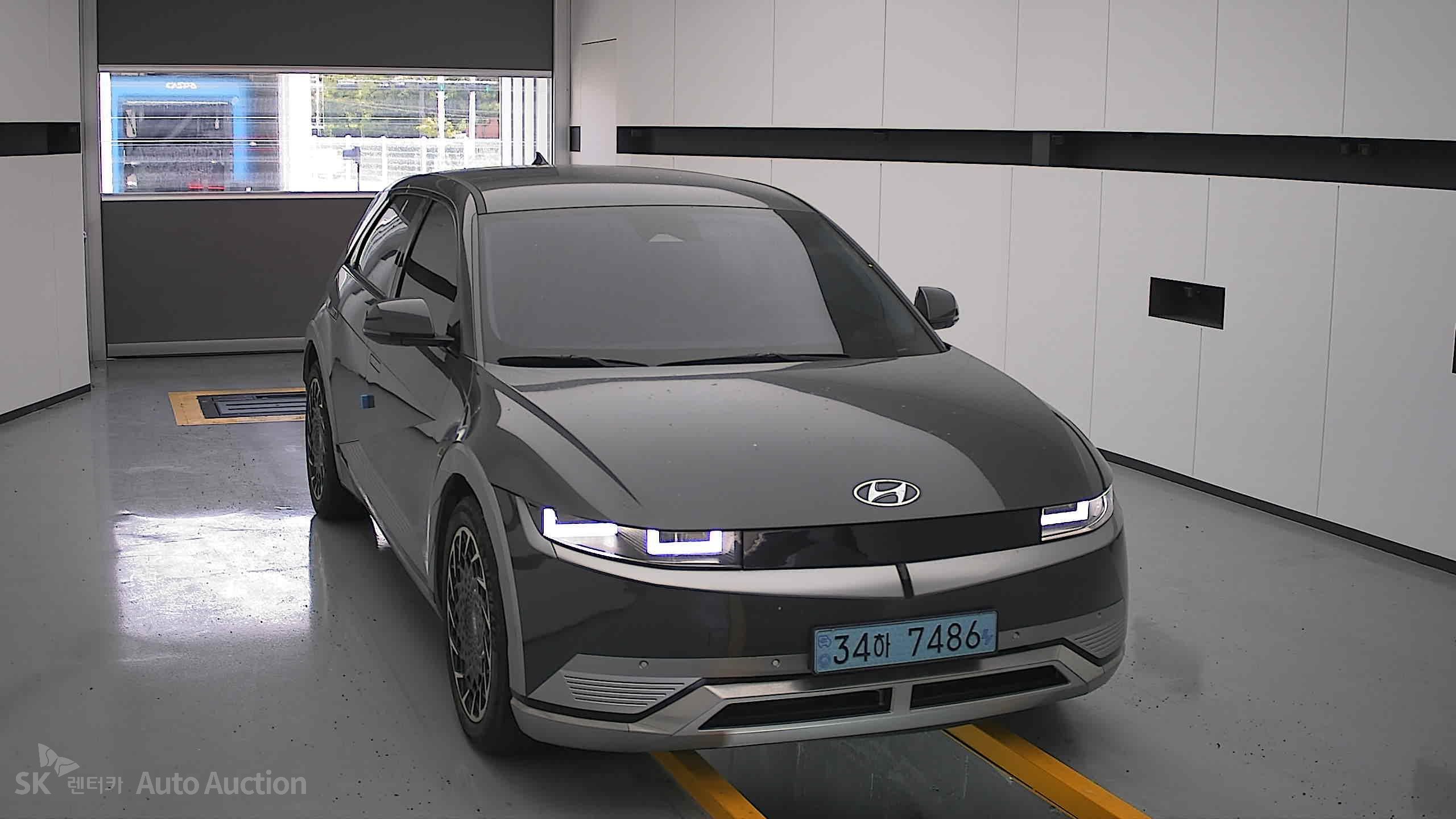 هيونداي Ioniq 2023 — صورة 22