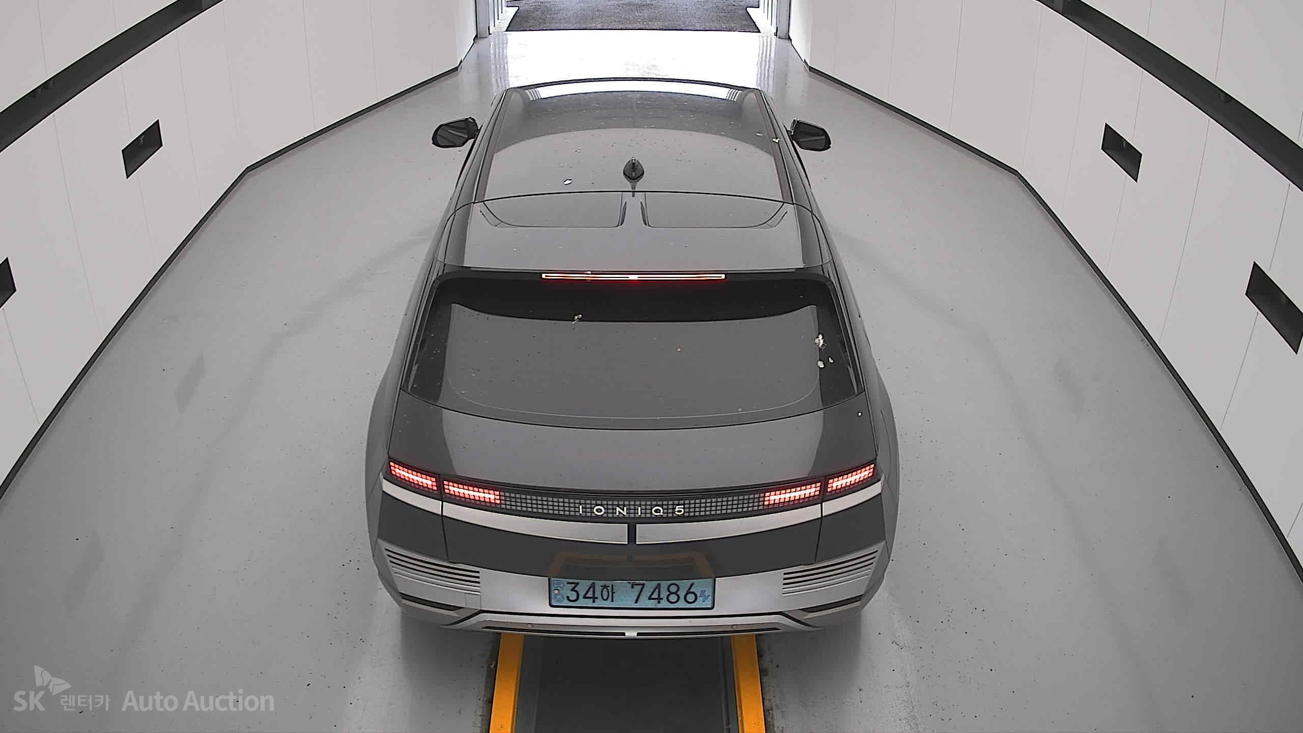 هيونداي Ioniq 2023 — صورة 23