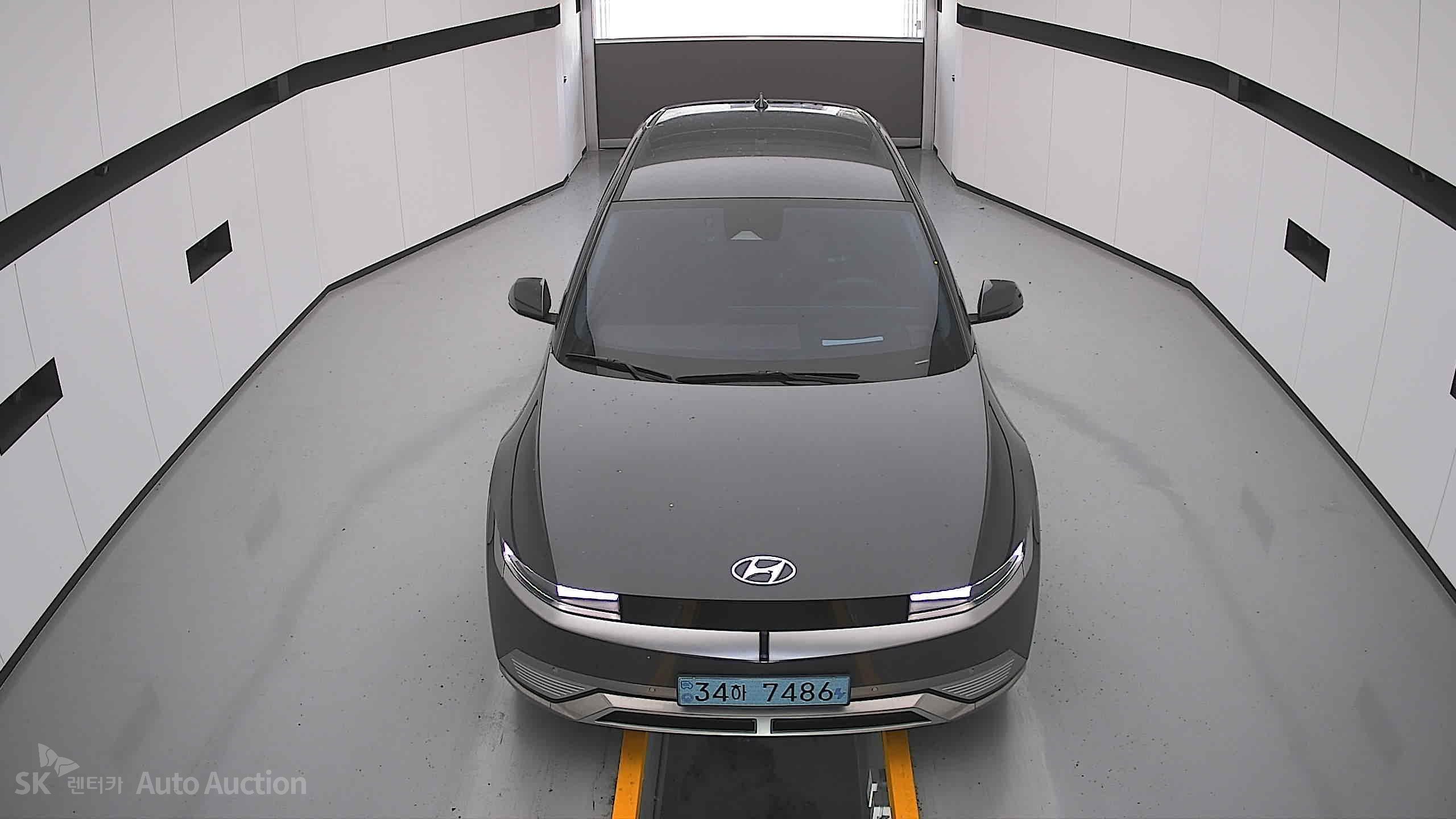هيونداي Ioniq 2023 — صورة 24