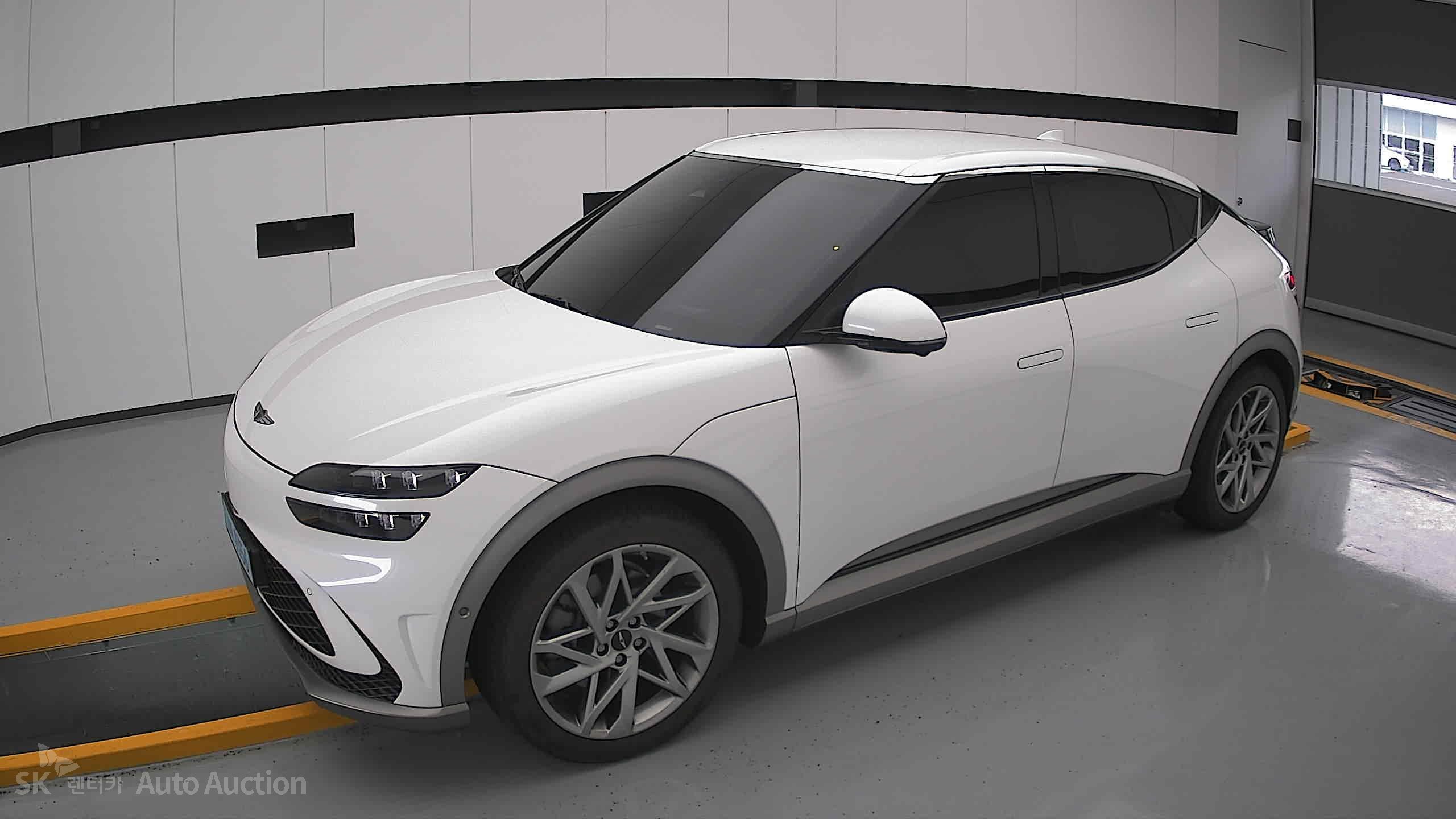 2022 - genesis gv60