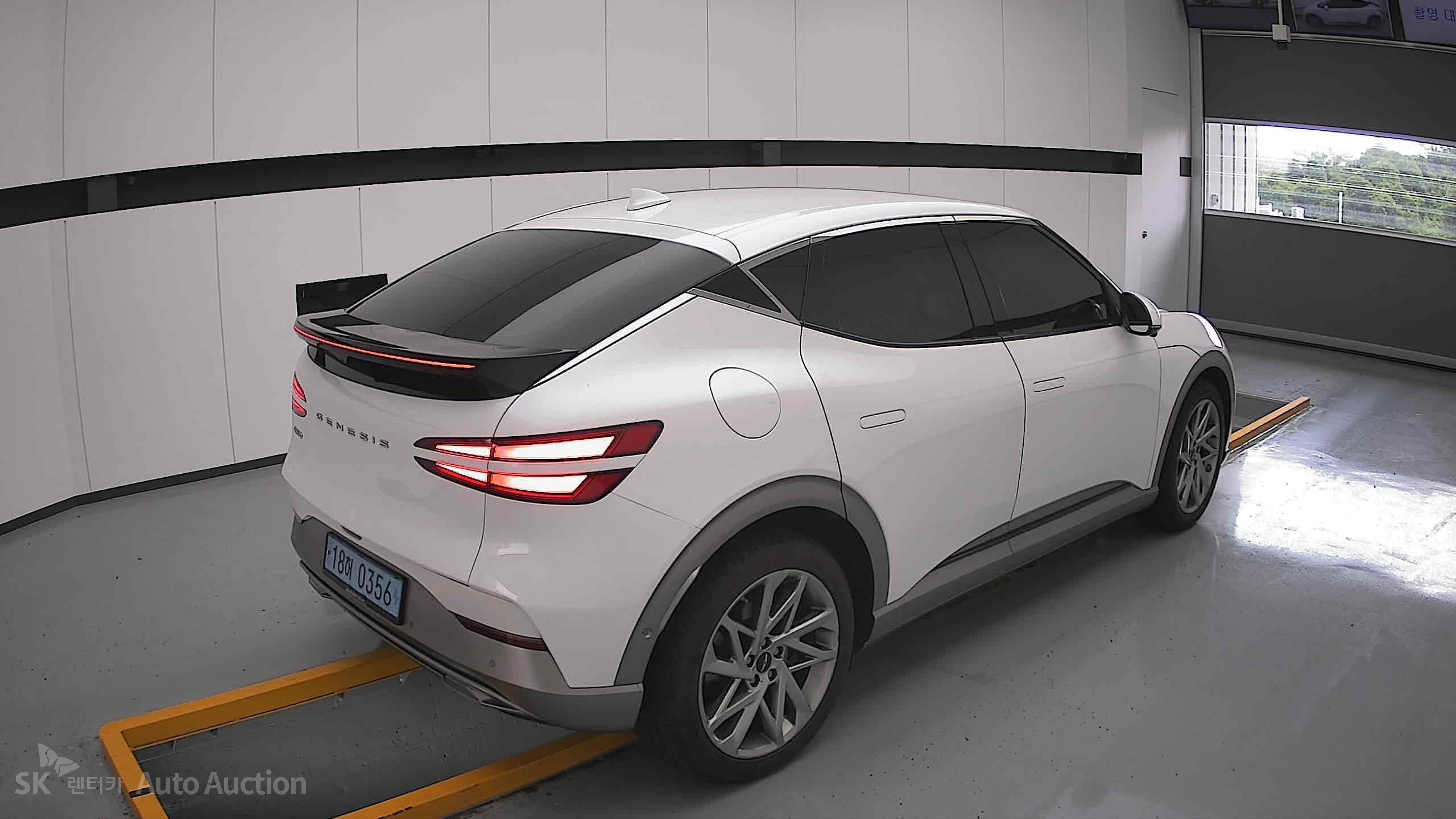 2022 - genesis gv60