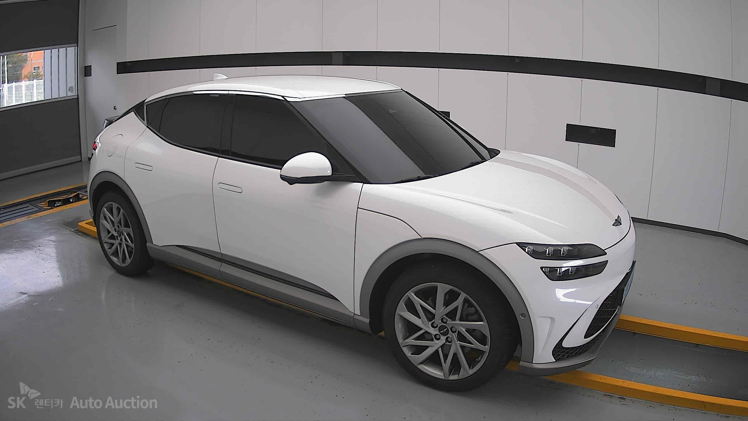 2022 - genesis gv60