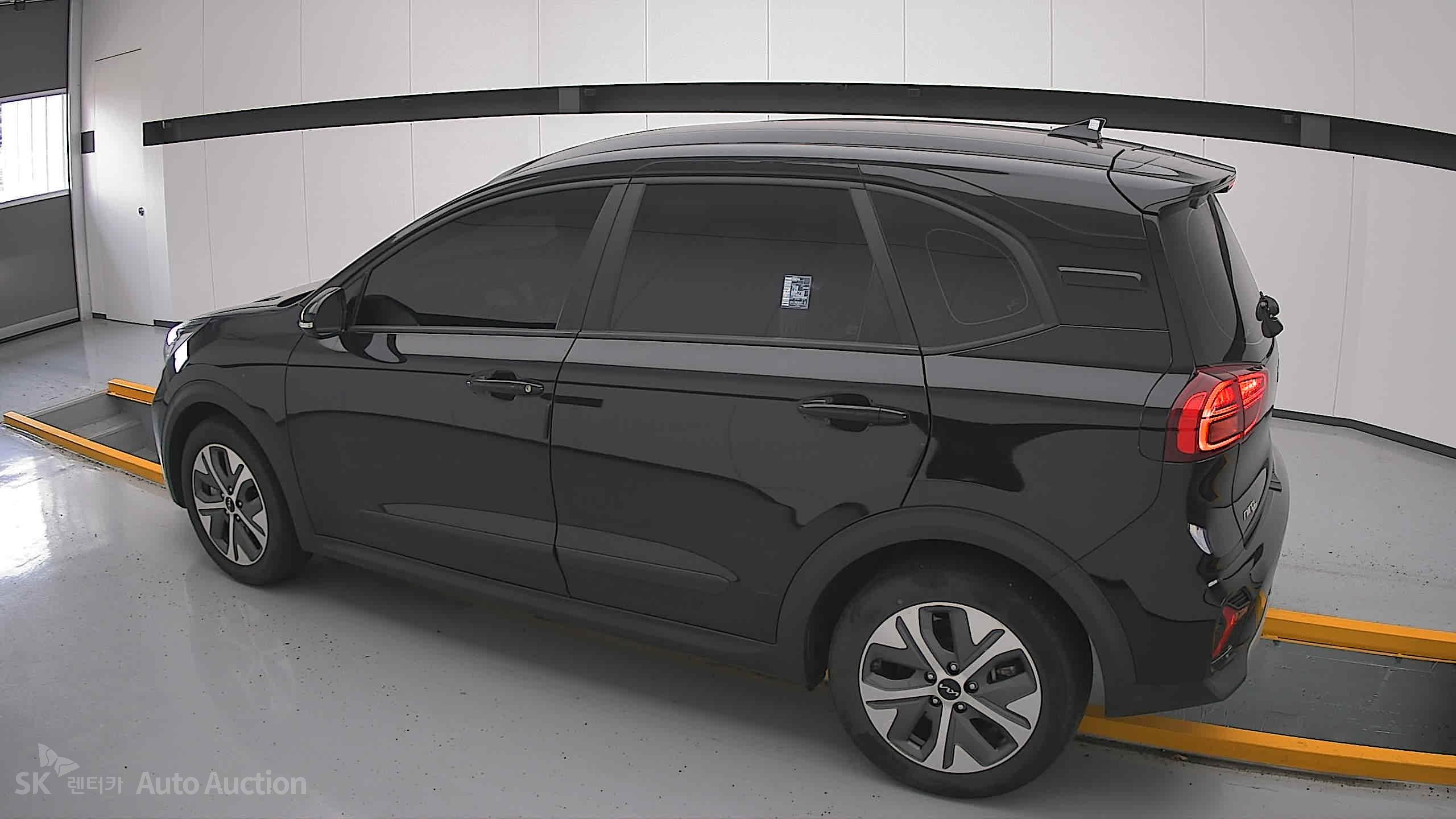 2023 - kia niro