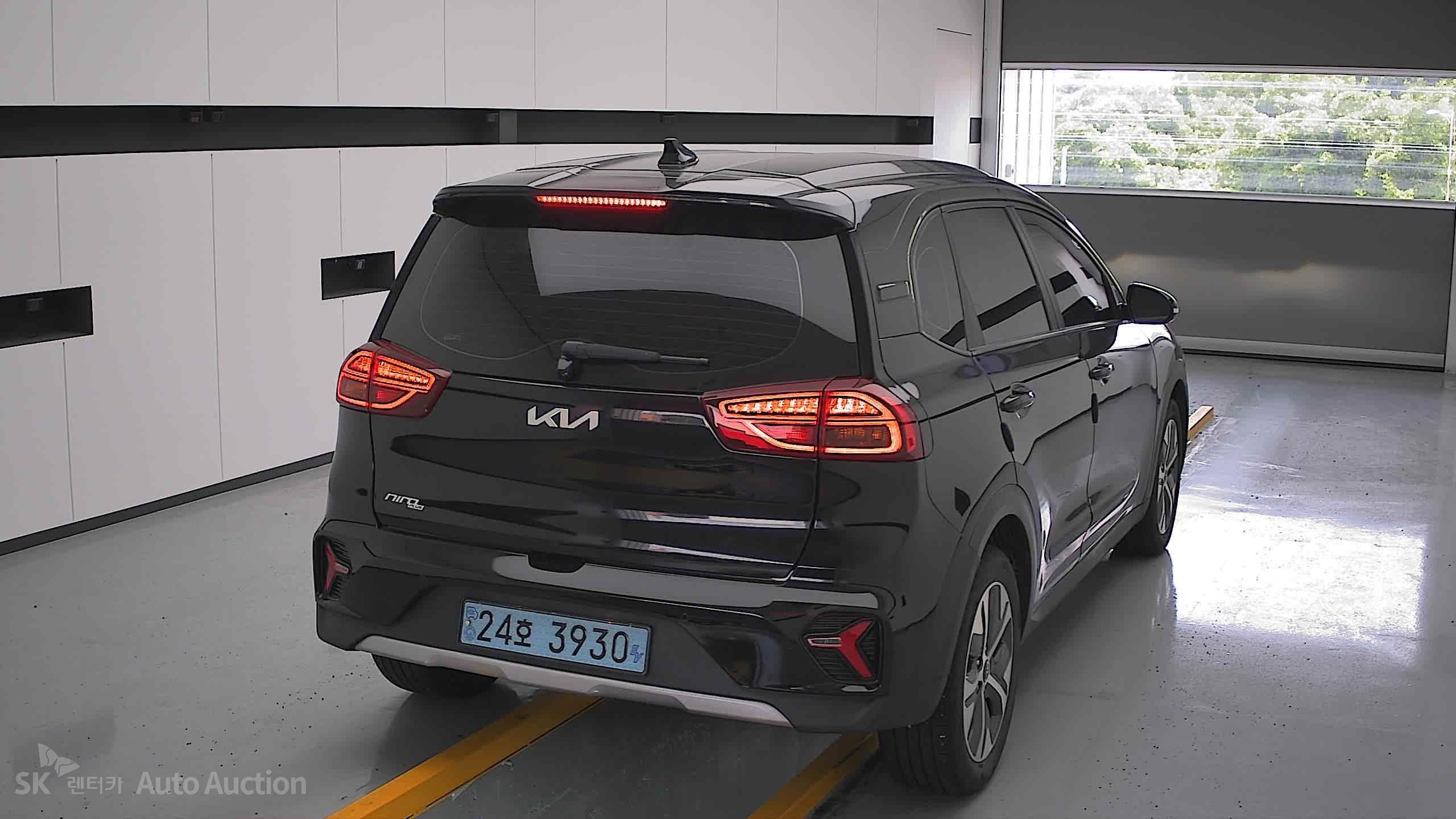 2023 - kia niro