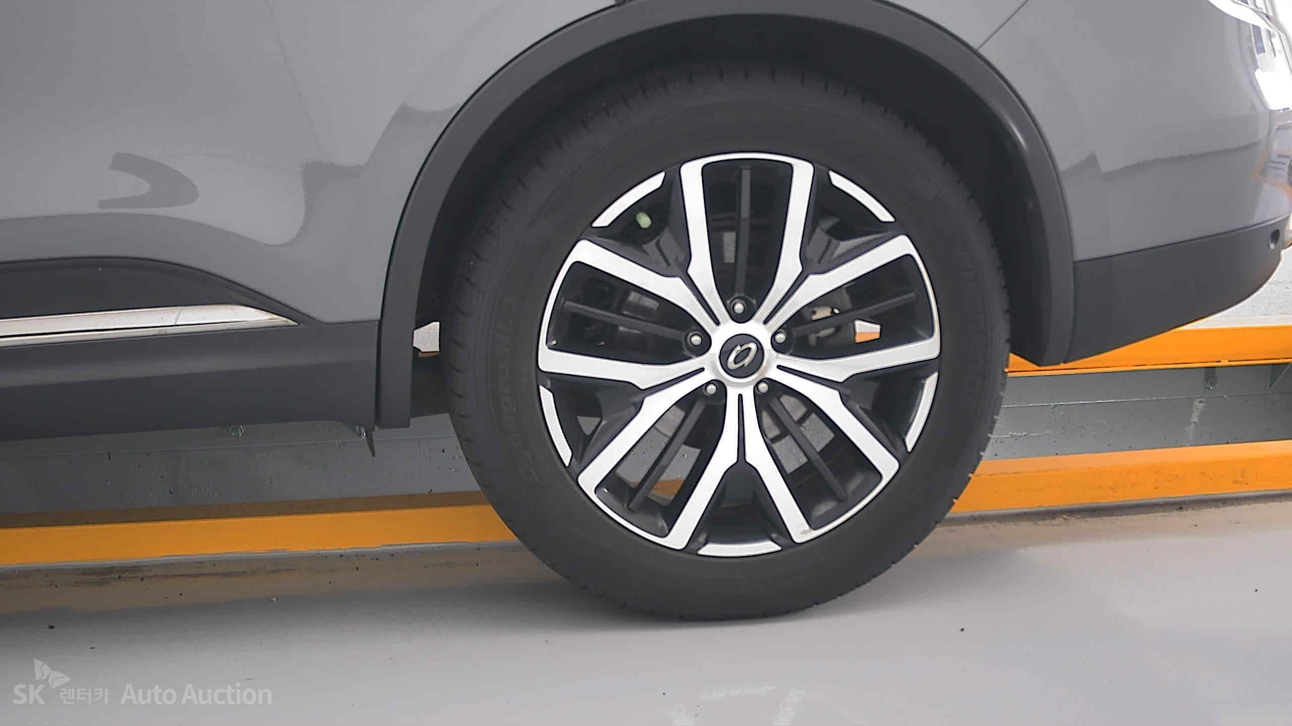 Renault Samsung Qm6 2022 — صورة 18