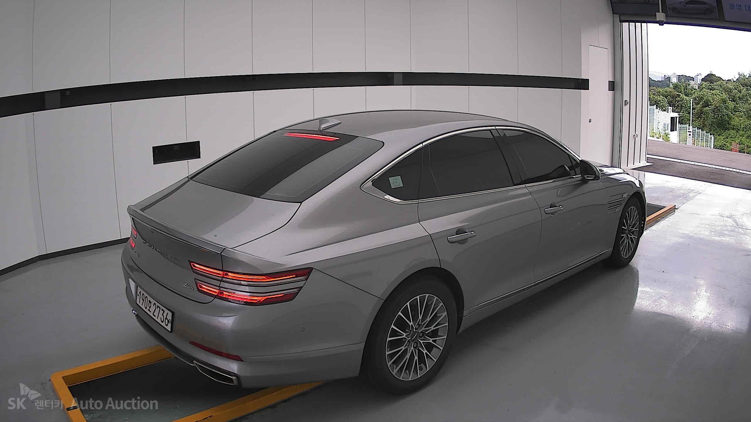 جينيسيس G80 2022 — صورة 17