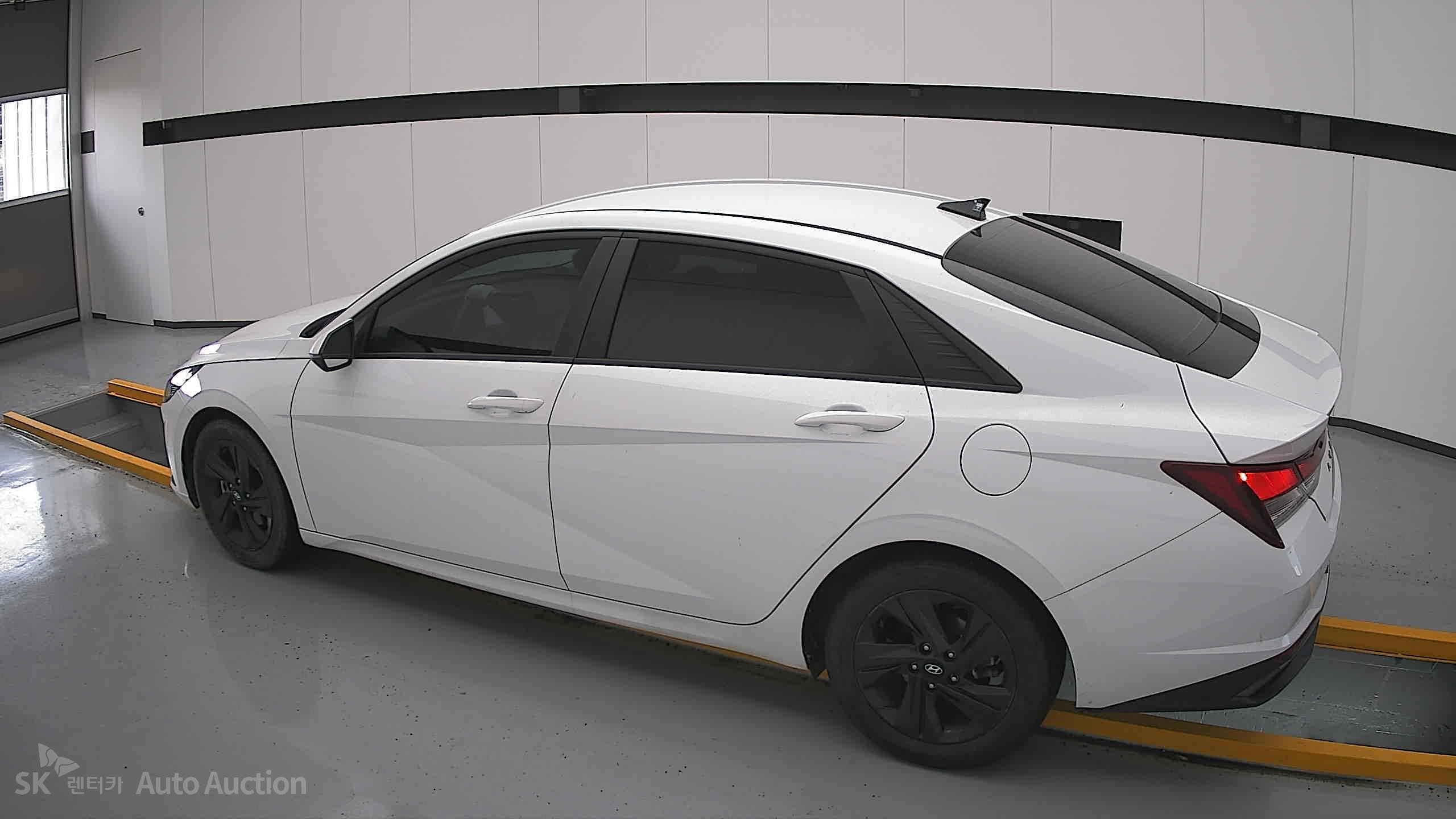2023 - hyundai avante