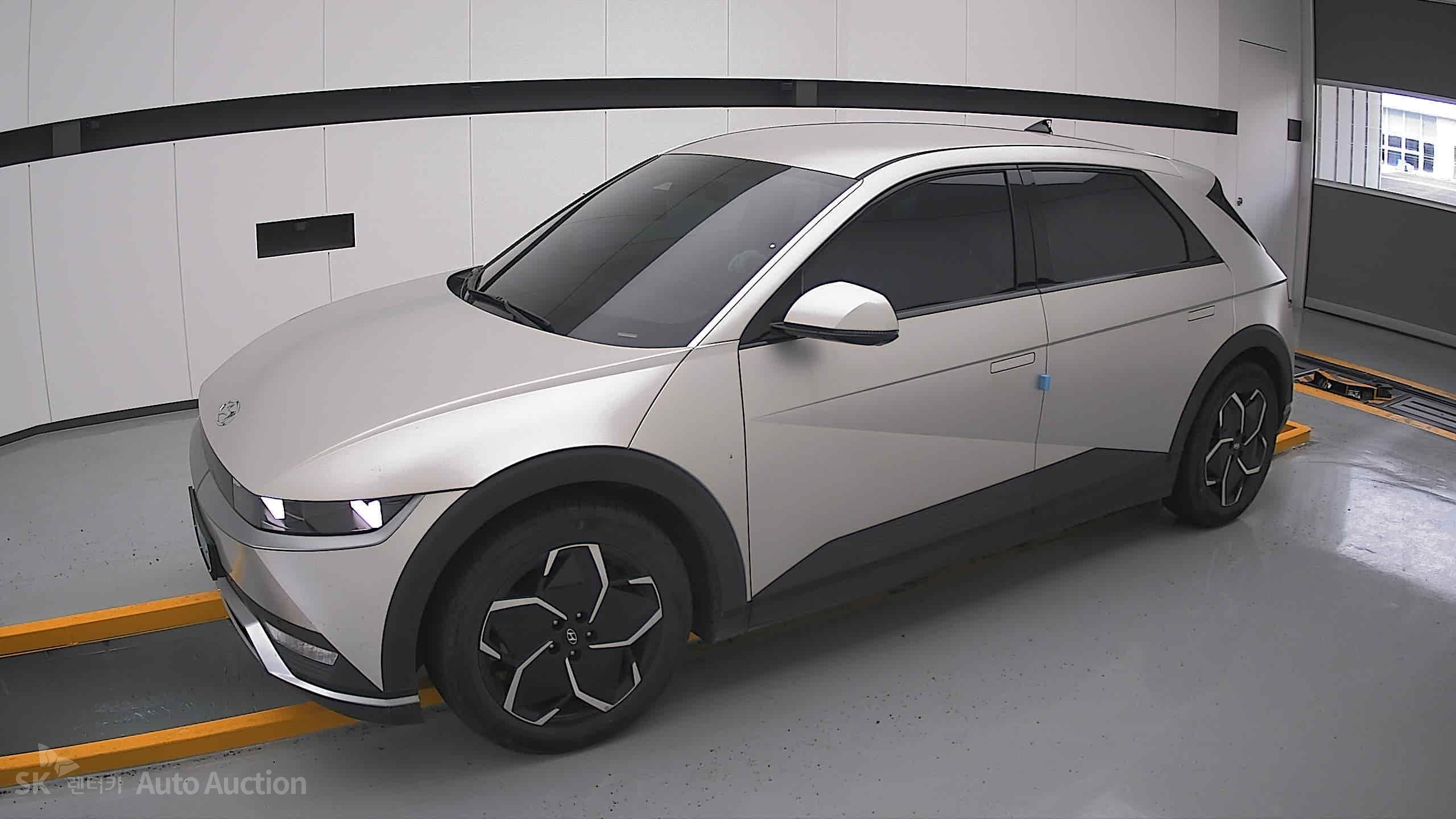 2022 - hyundai ioniq
