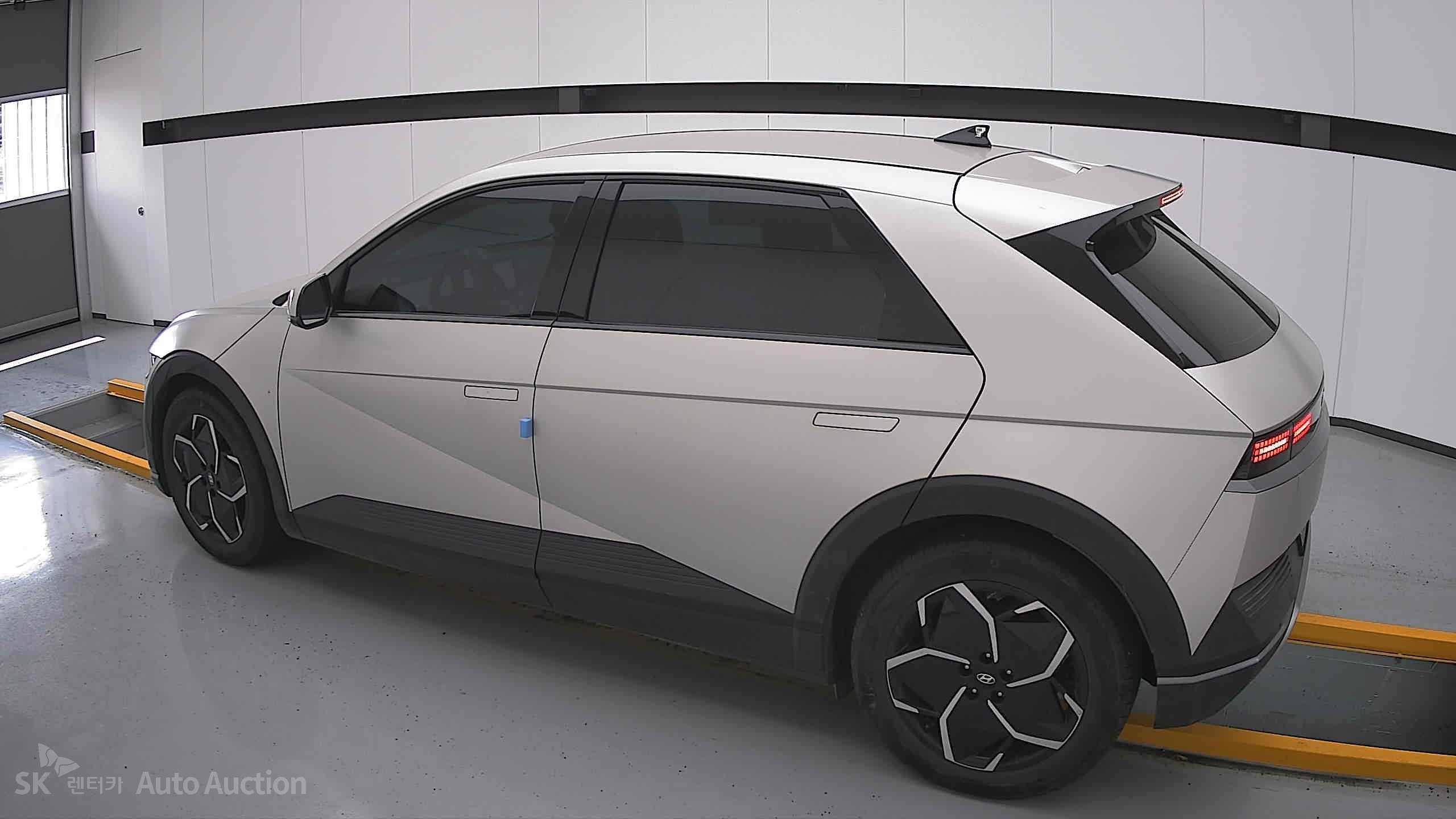 2022 - hyundai ioniq