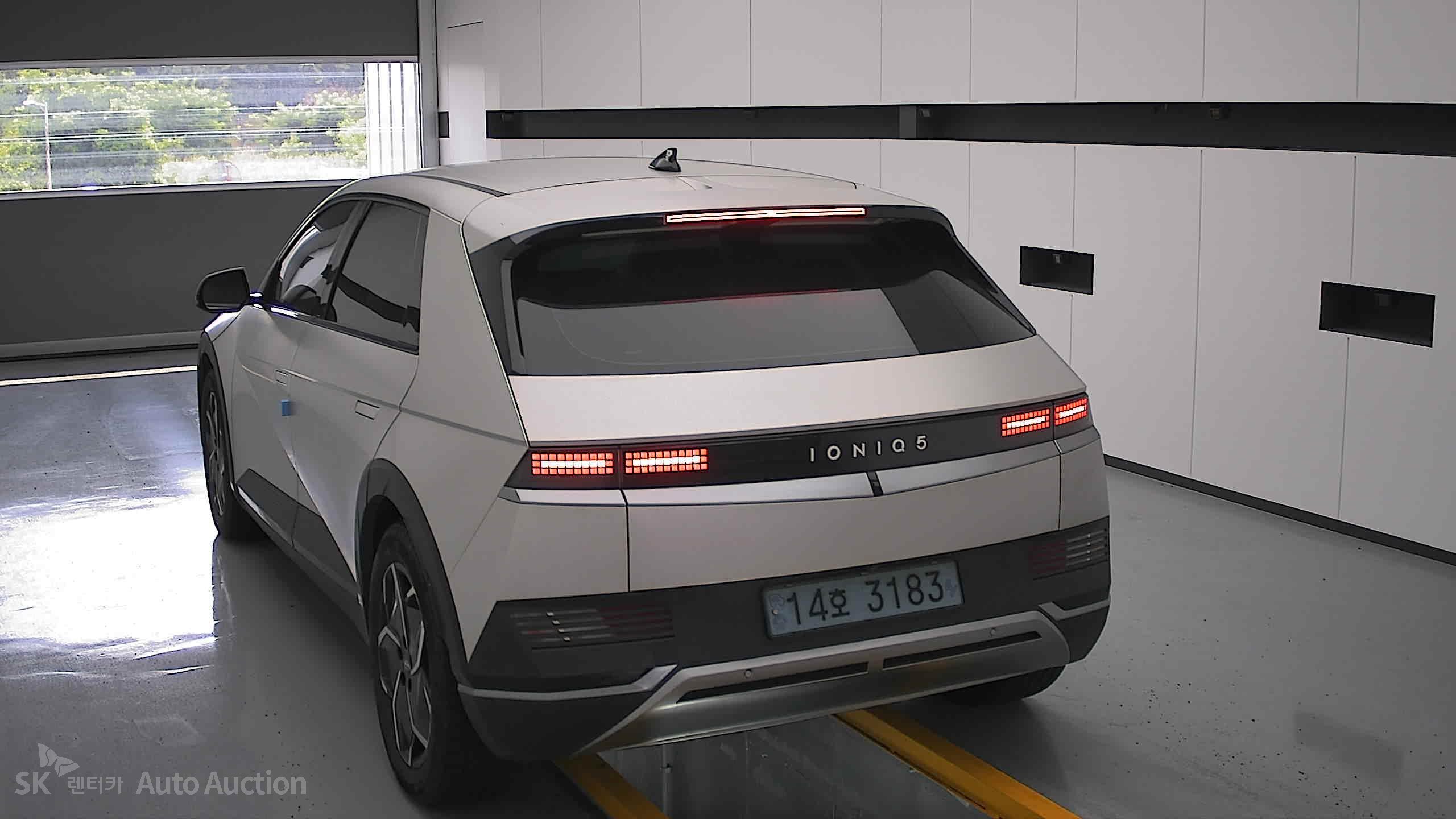 2022 - hyundai ioniq
