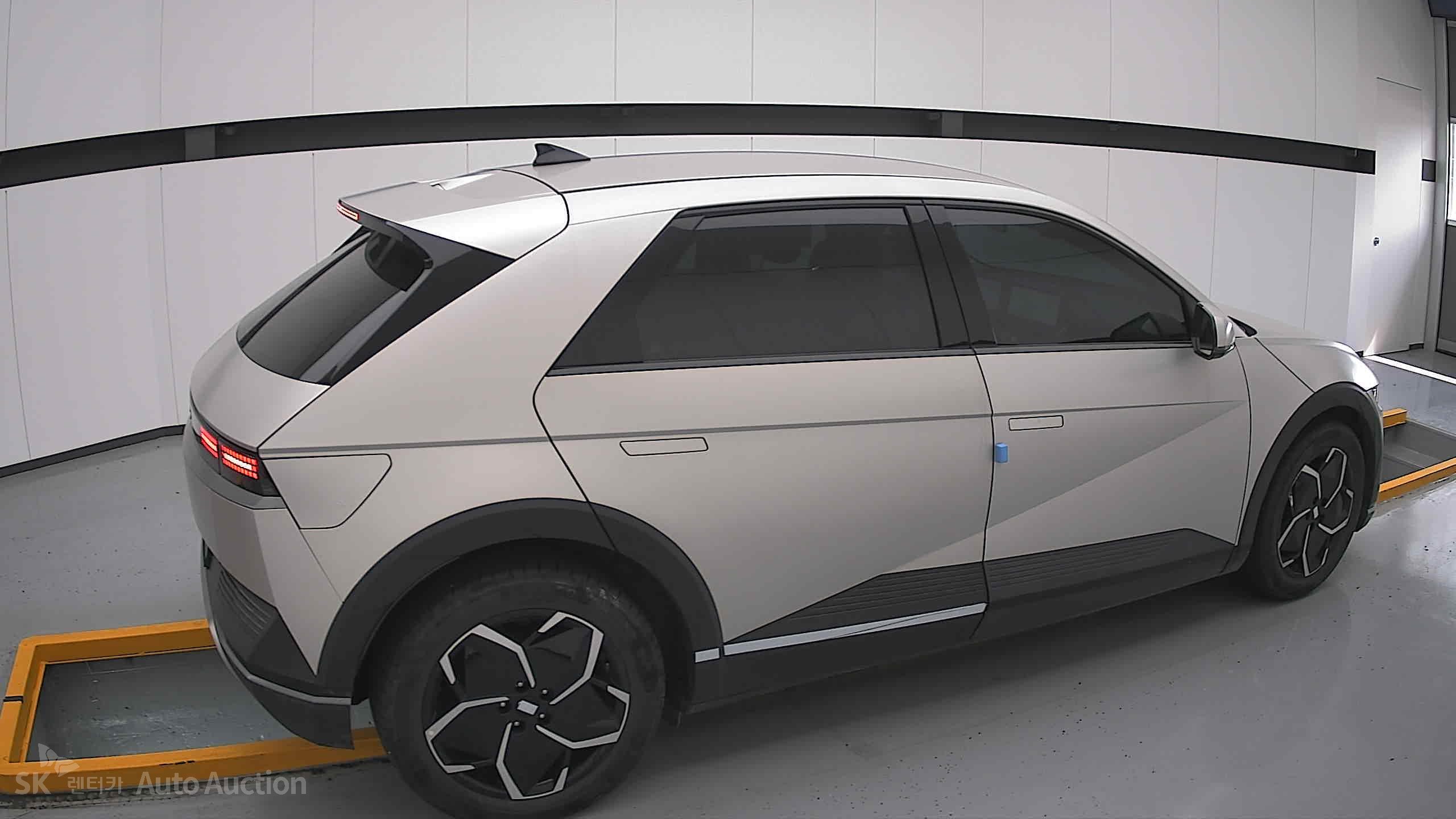 2022 - hyundai ioniq