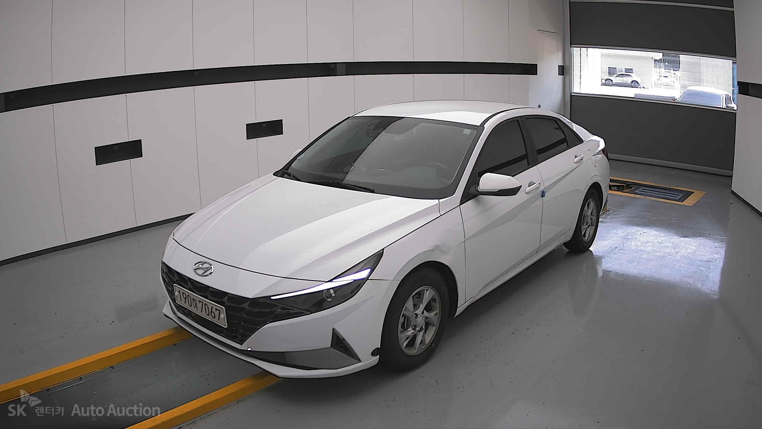 2022 - hyundai avante
