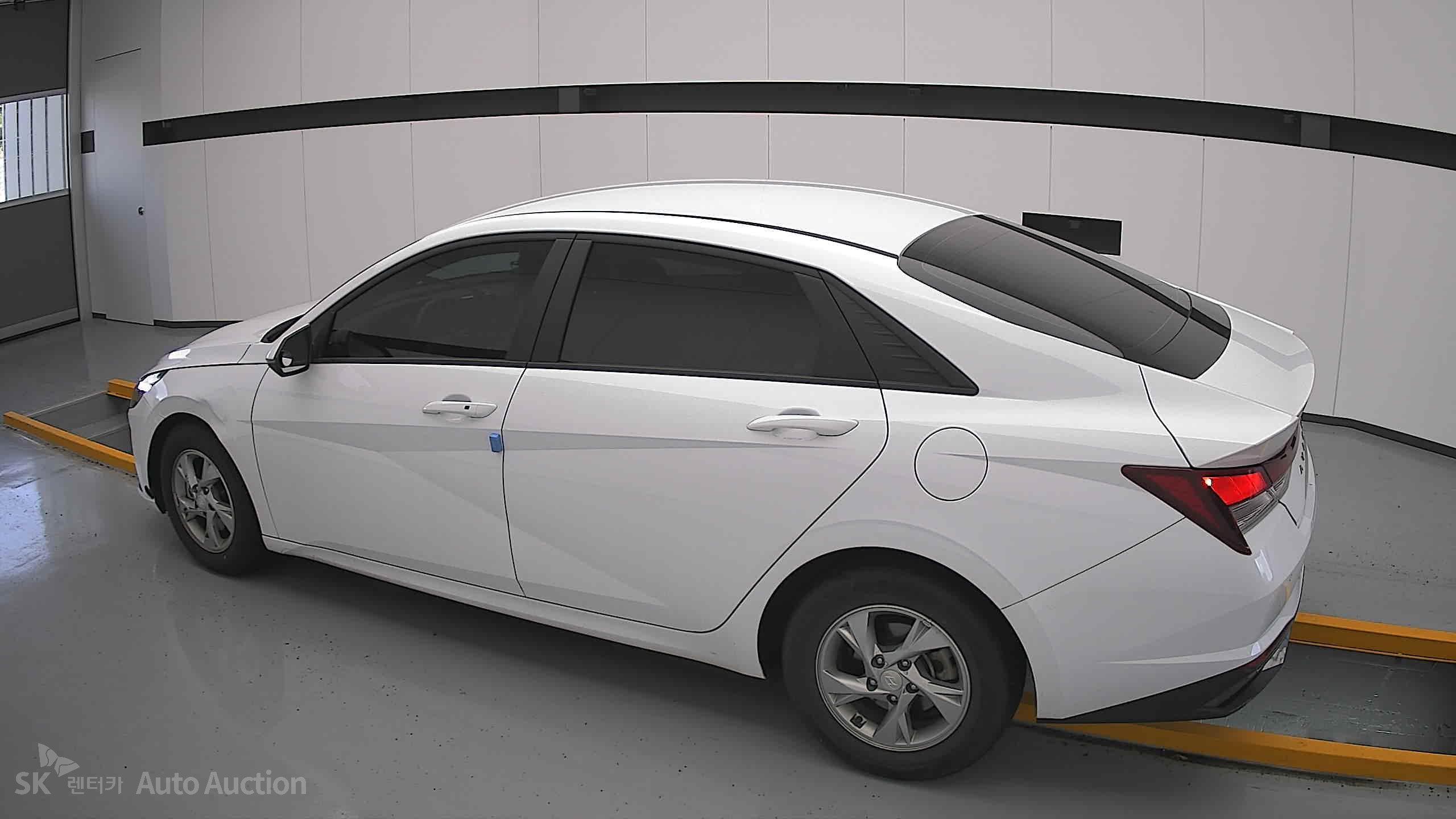 2022 - hyundai avante