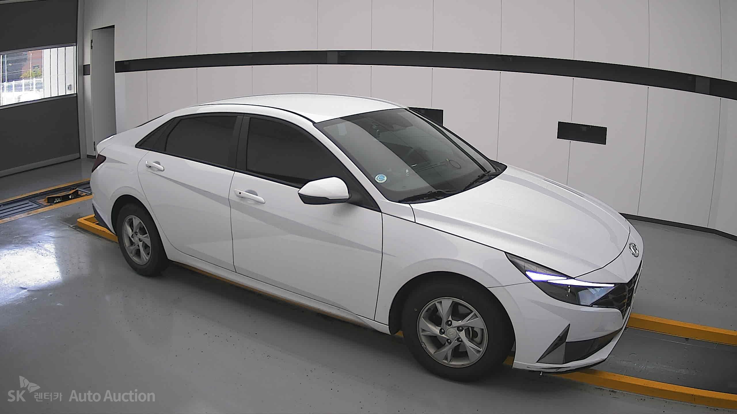 2022 - hyundai avante