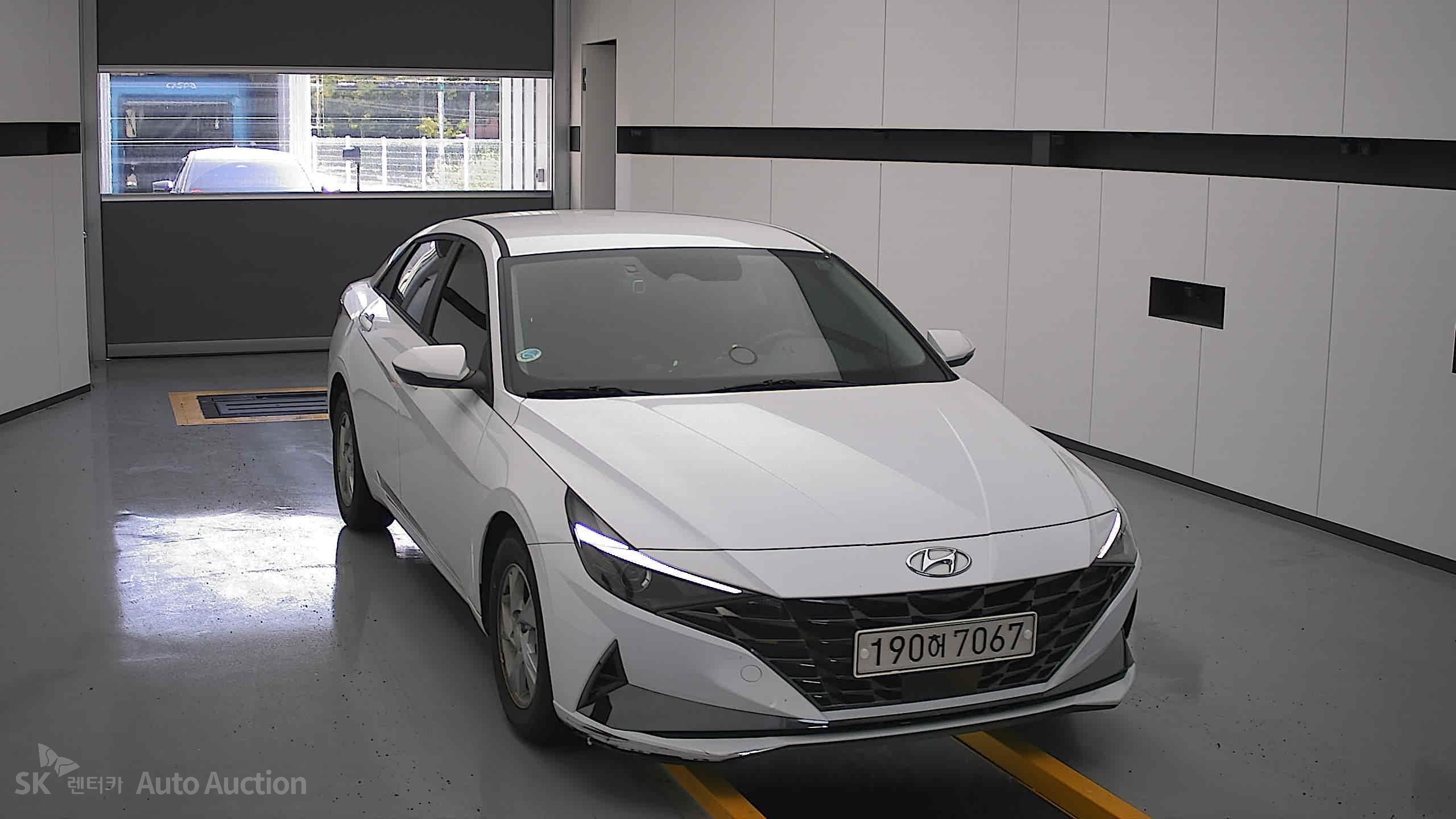 2022 - hyundai avante