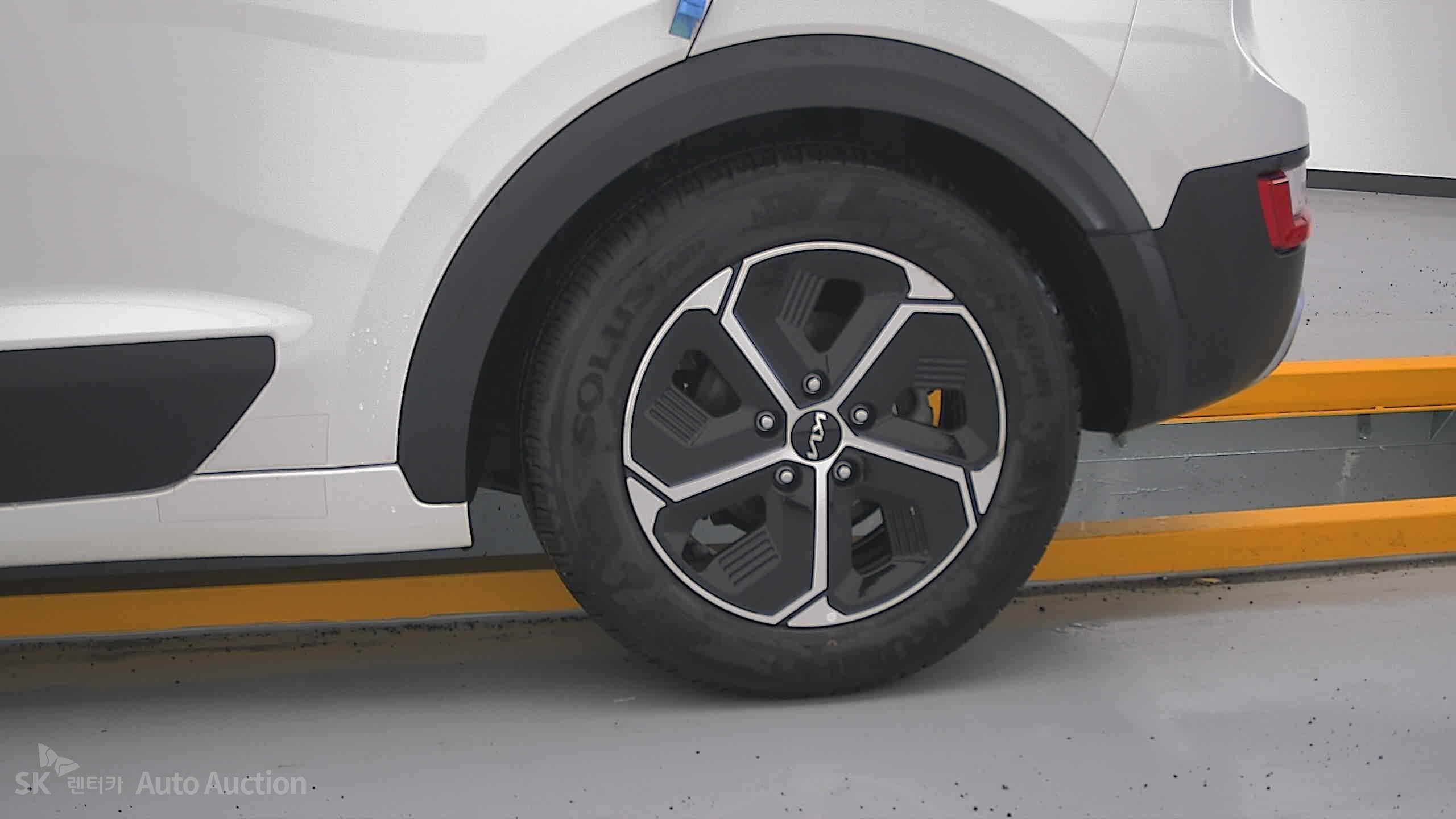 كيا All-New Niro 2022 — صورة 26