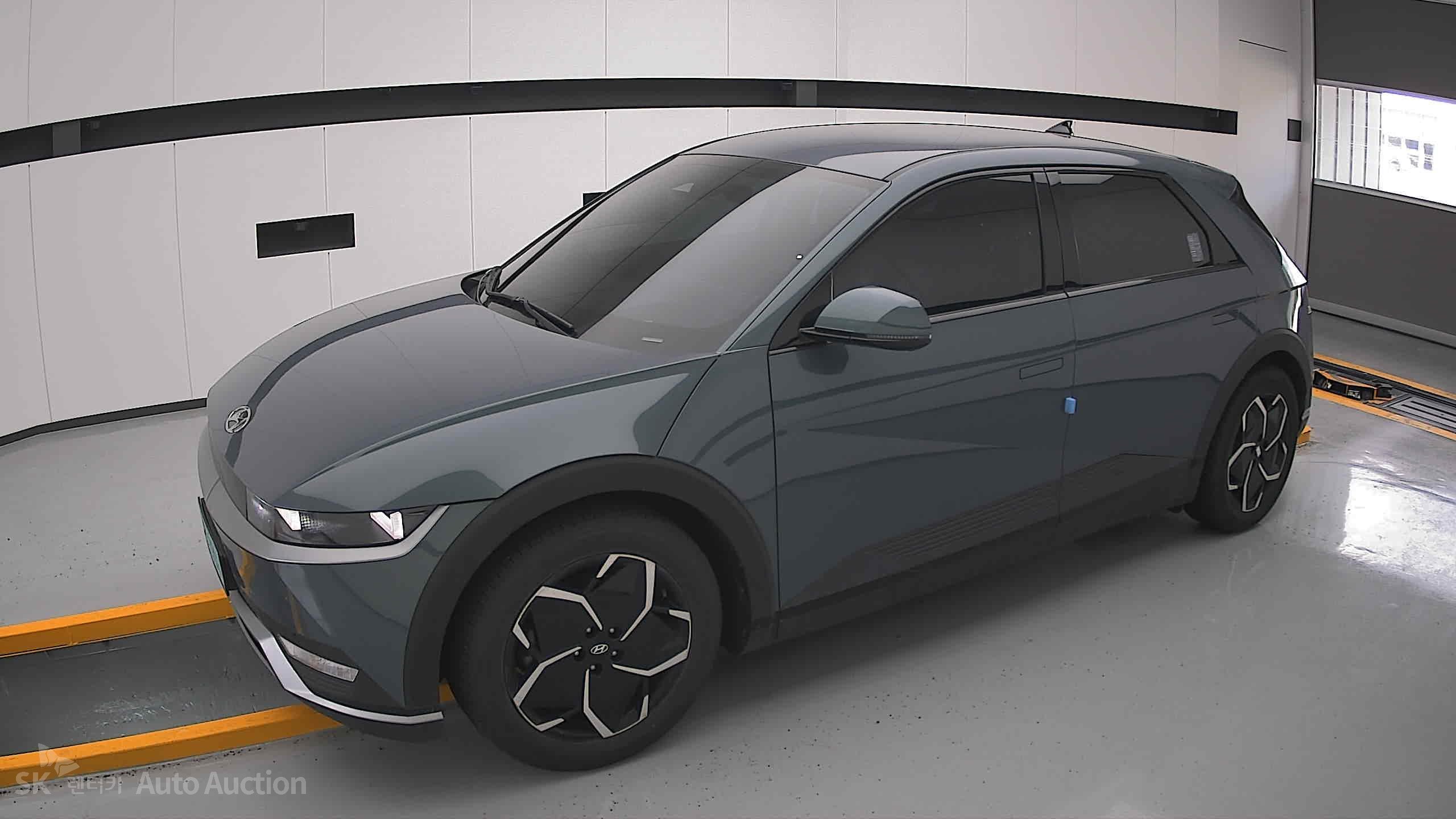 2022 - hyundai ioniq