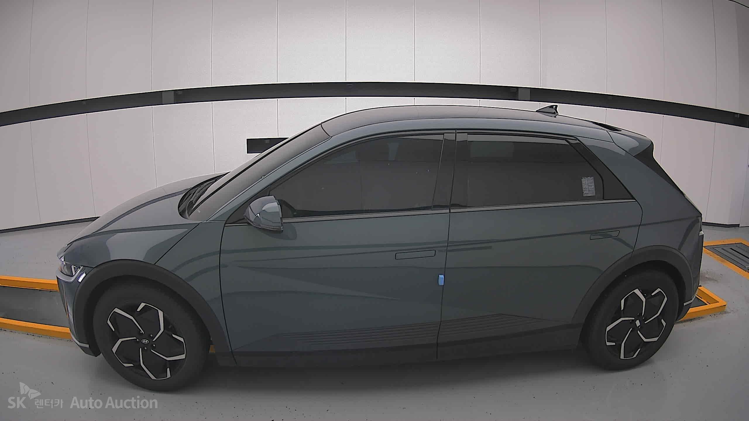 2022 - hyundai ioniq