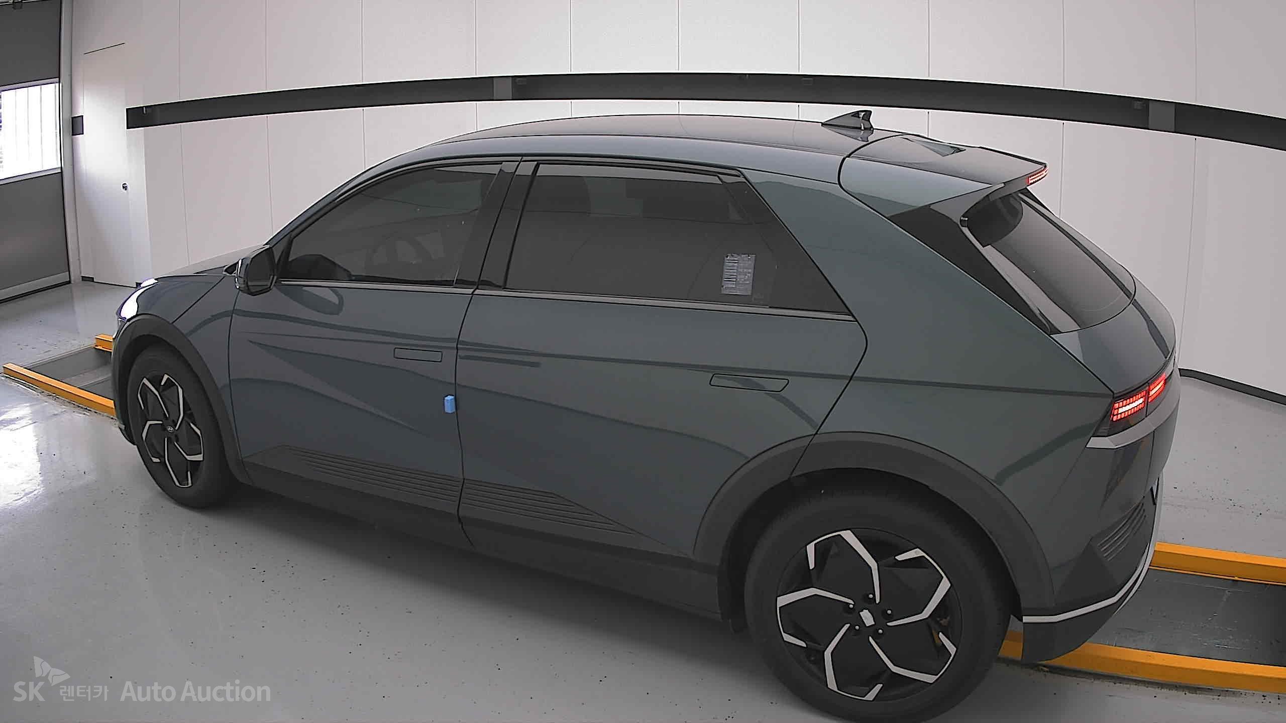 2022 - hyundai ioniq