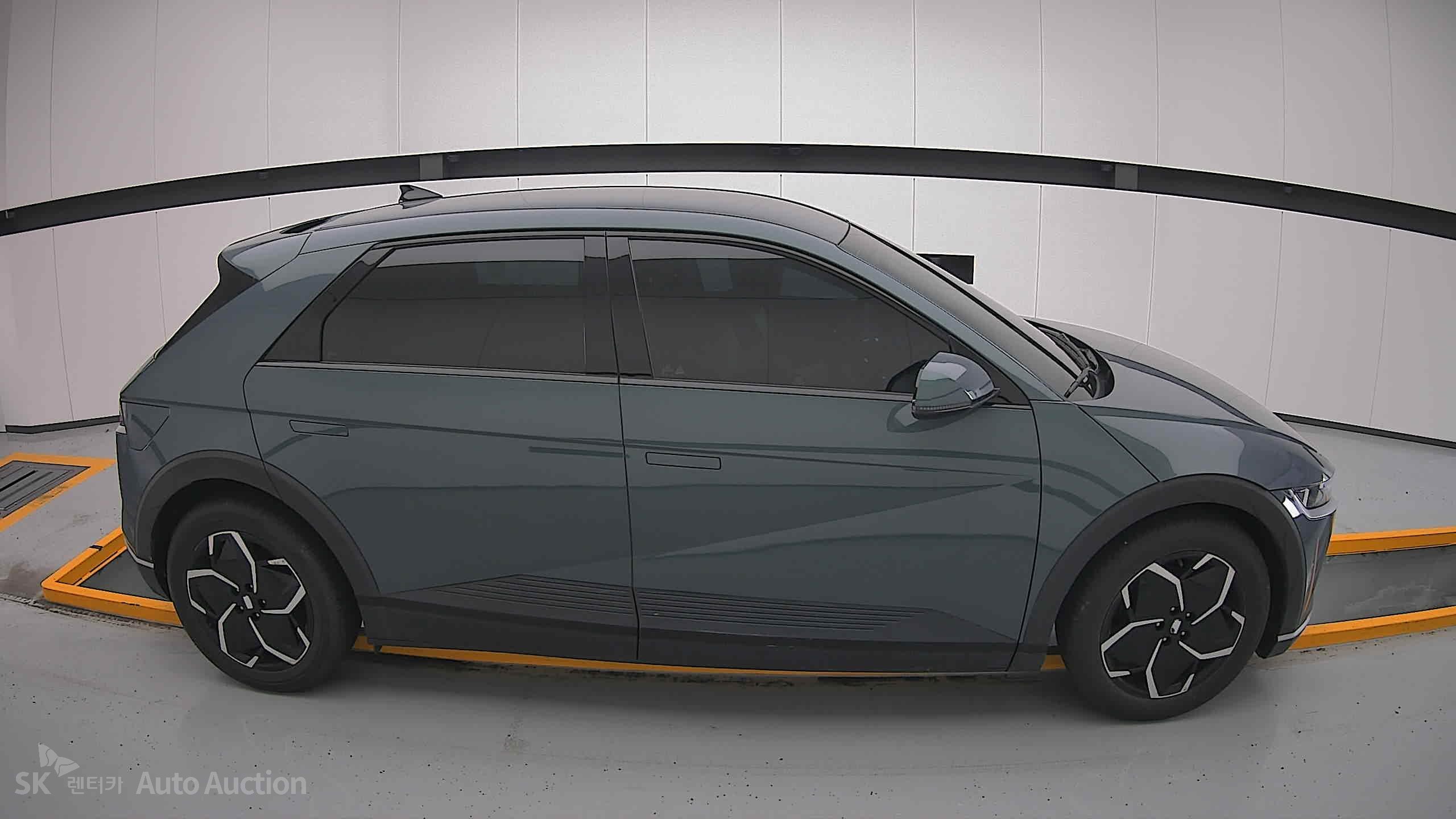 2022 - hyundai ioniq