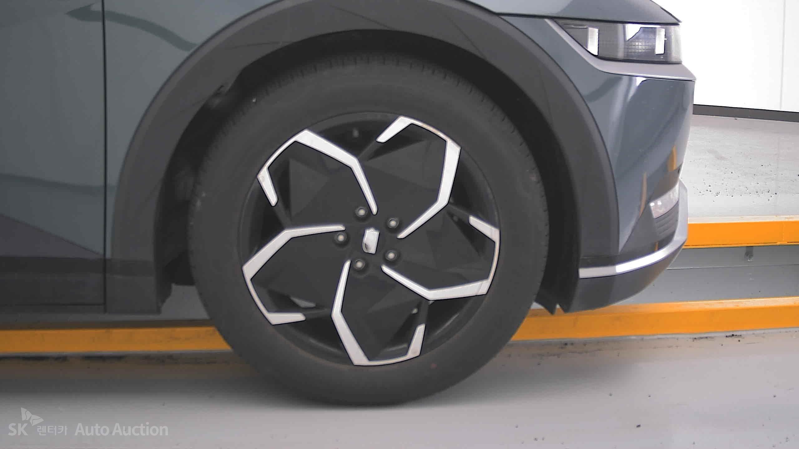 2022 - hyundai ioniq