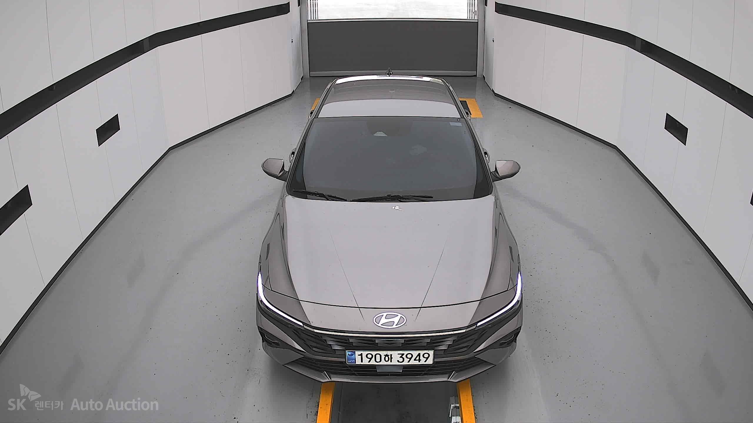 هيونداي أفانتي 2024 — صورة 24