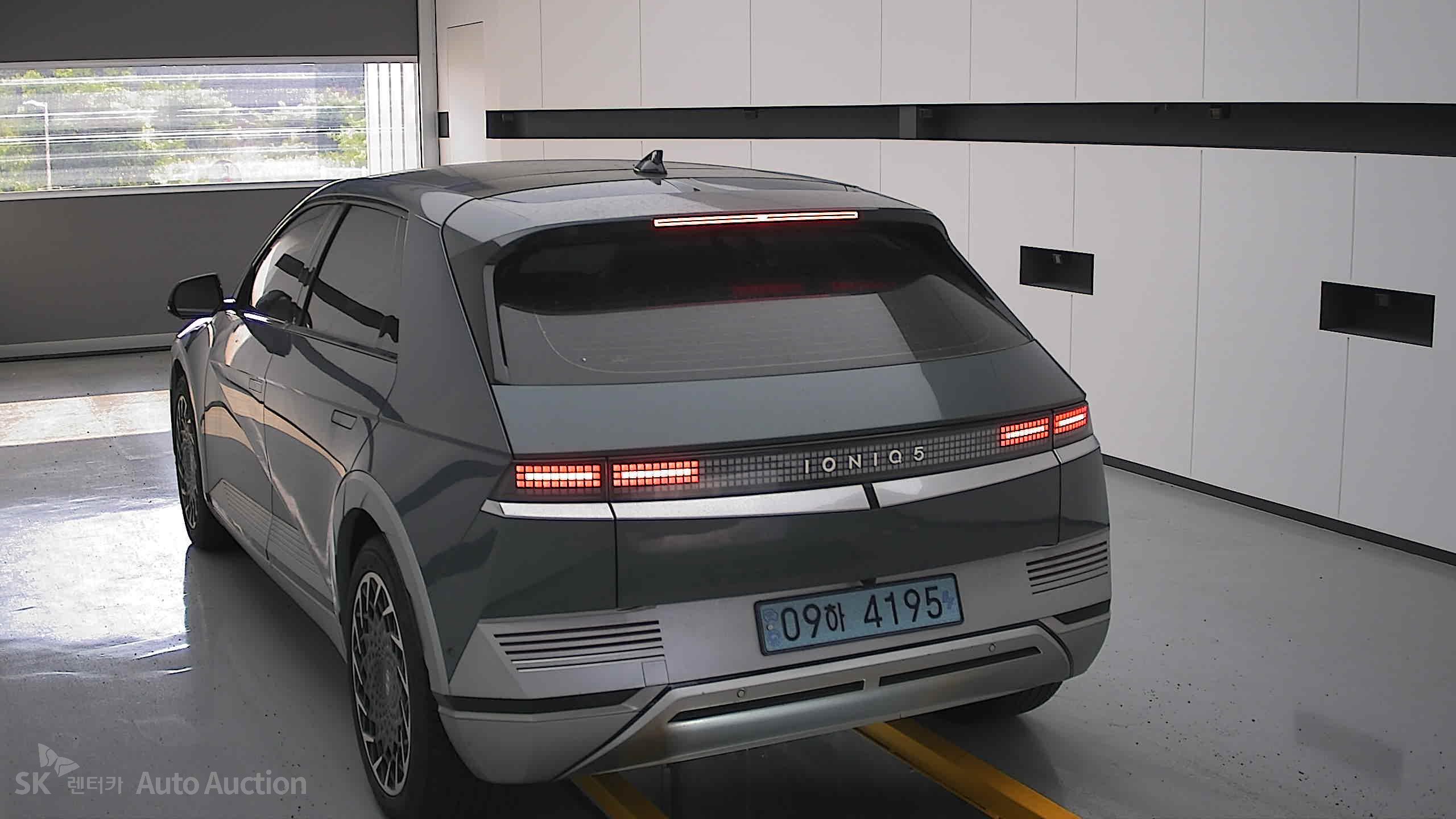 هيونداي Ioniq 2023 — صورة 15