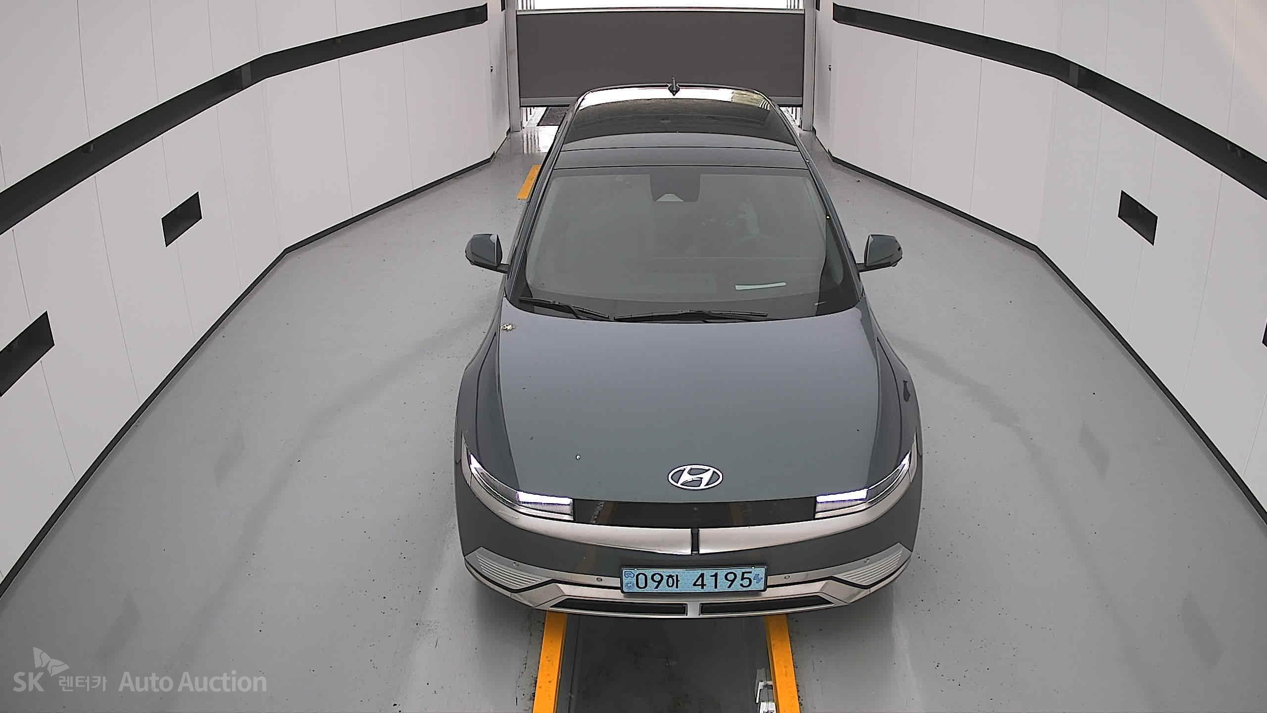 هيونداي Ioniq 2023 — صورة 24