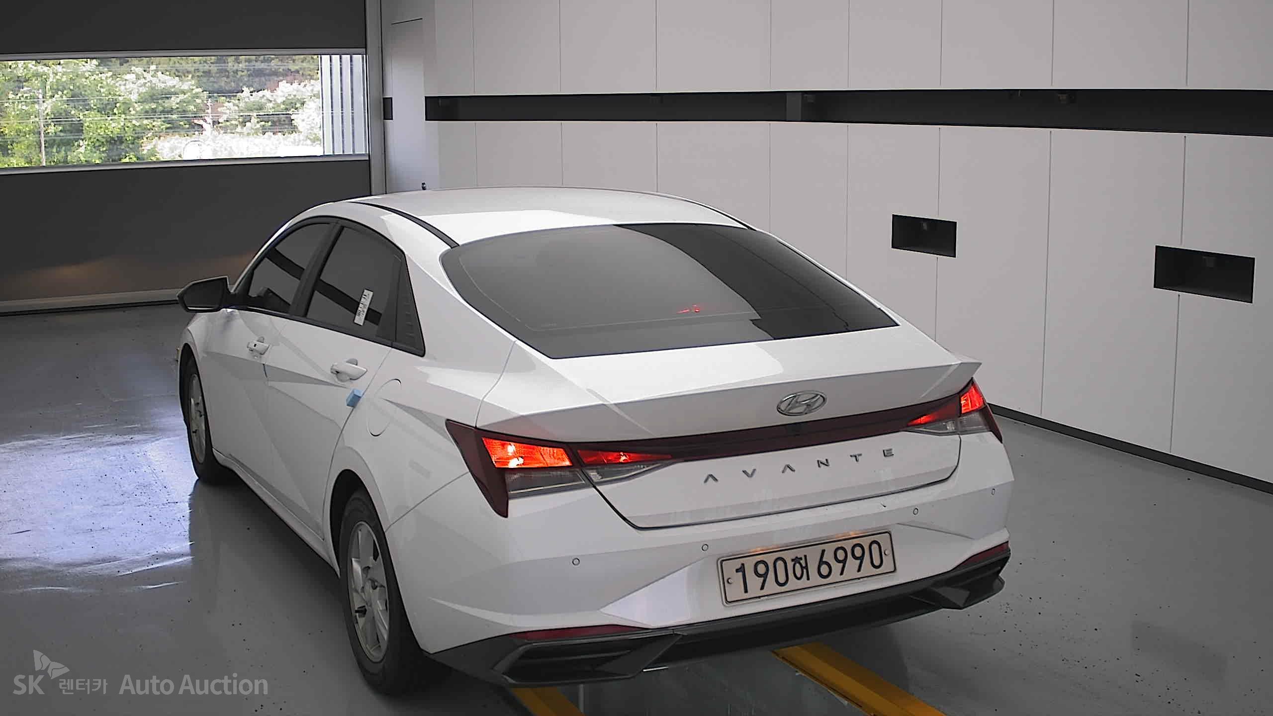 2022 - hyundai avante