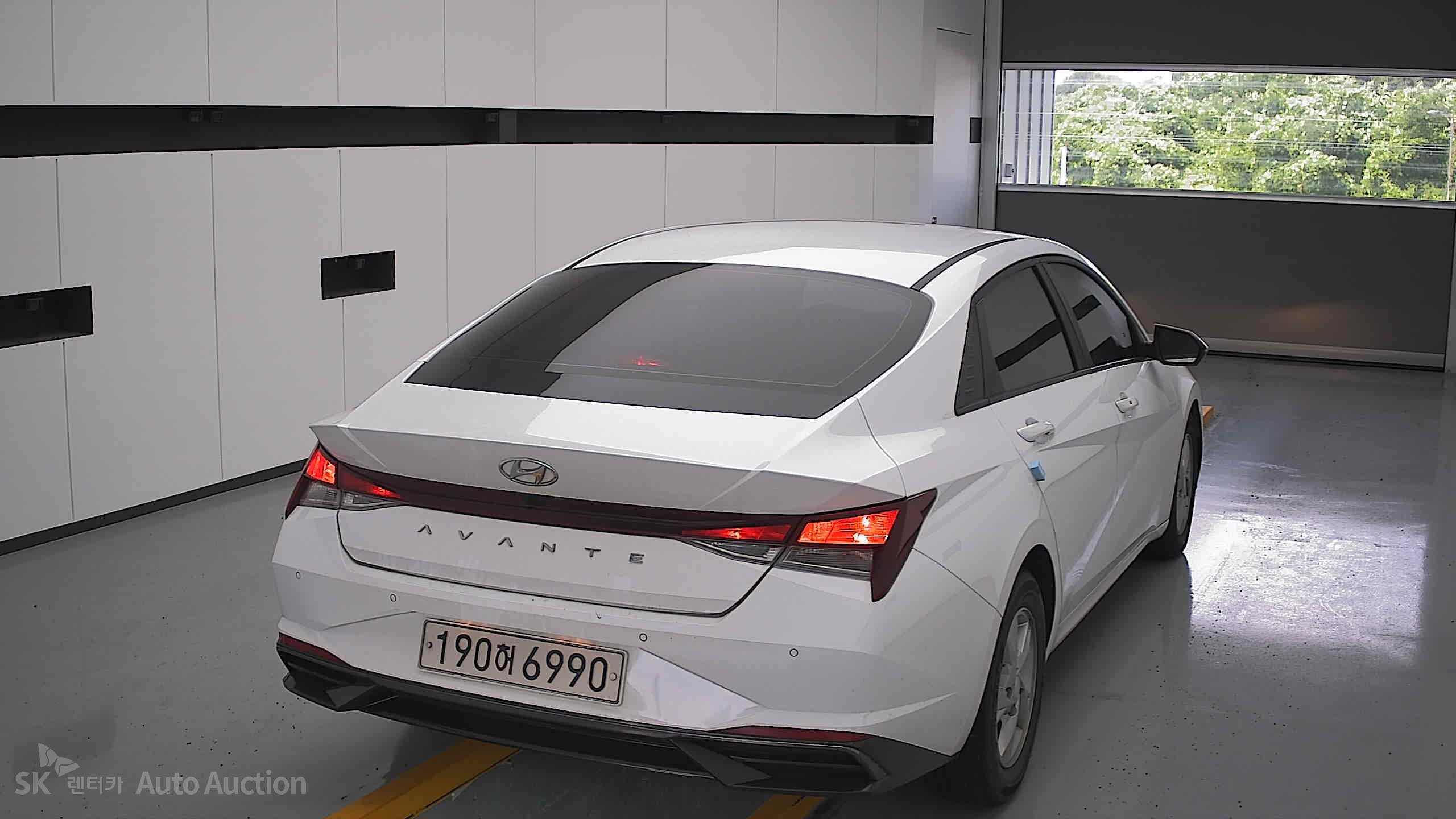 2022 - hyundai avante