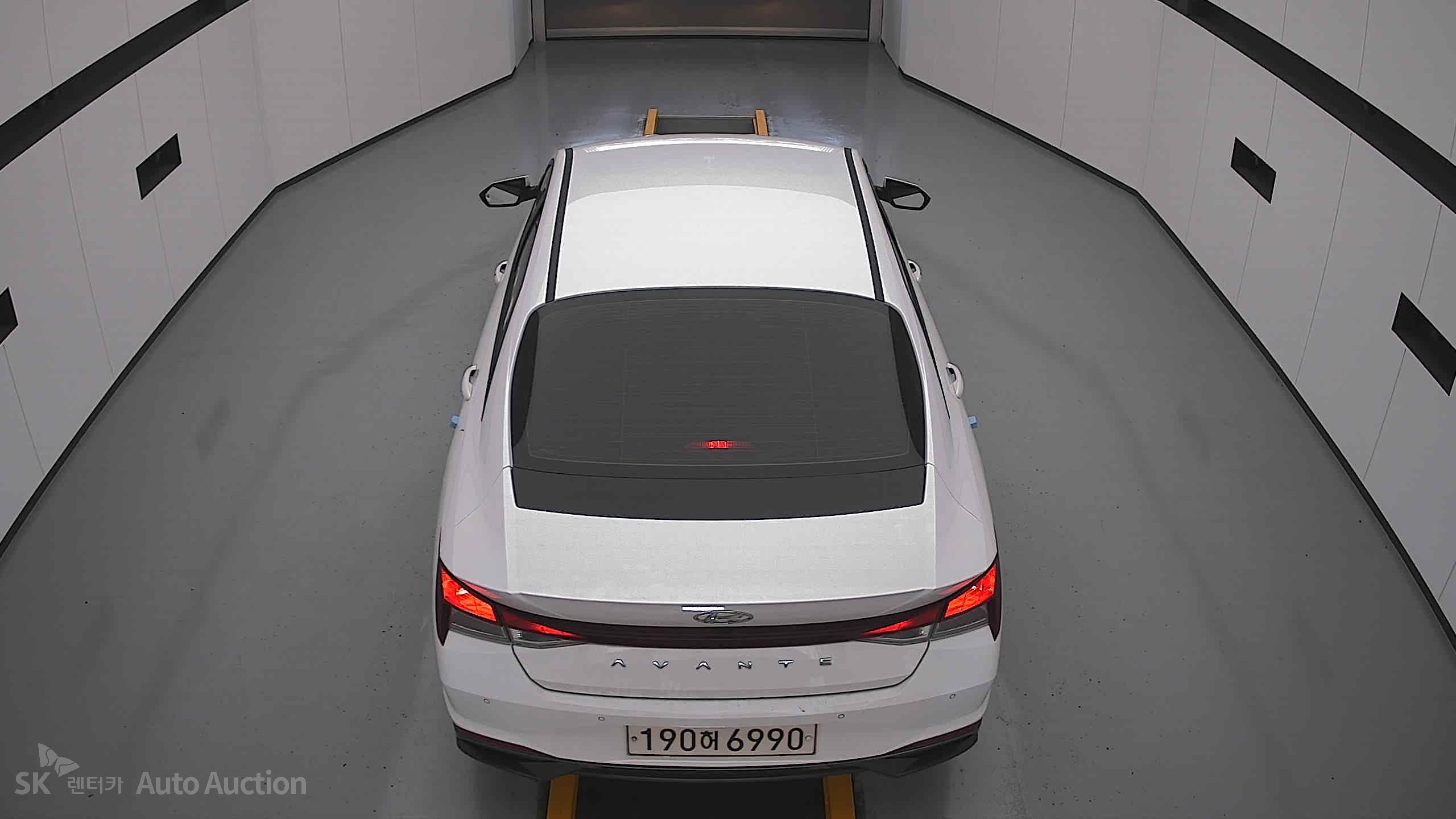 2022 - hyundai avante