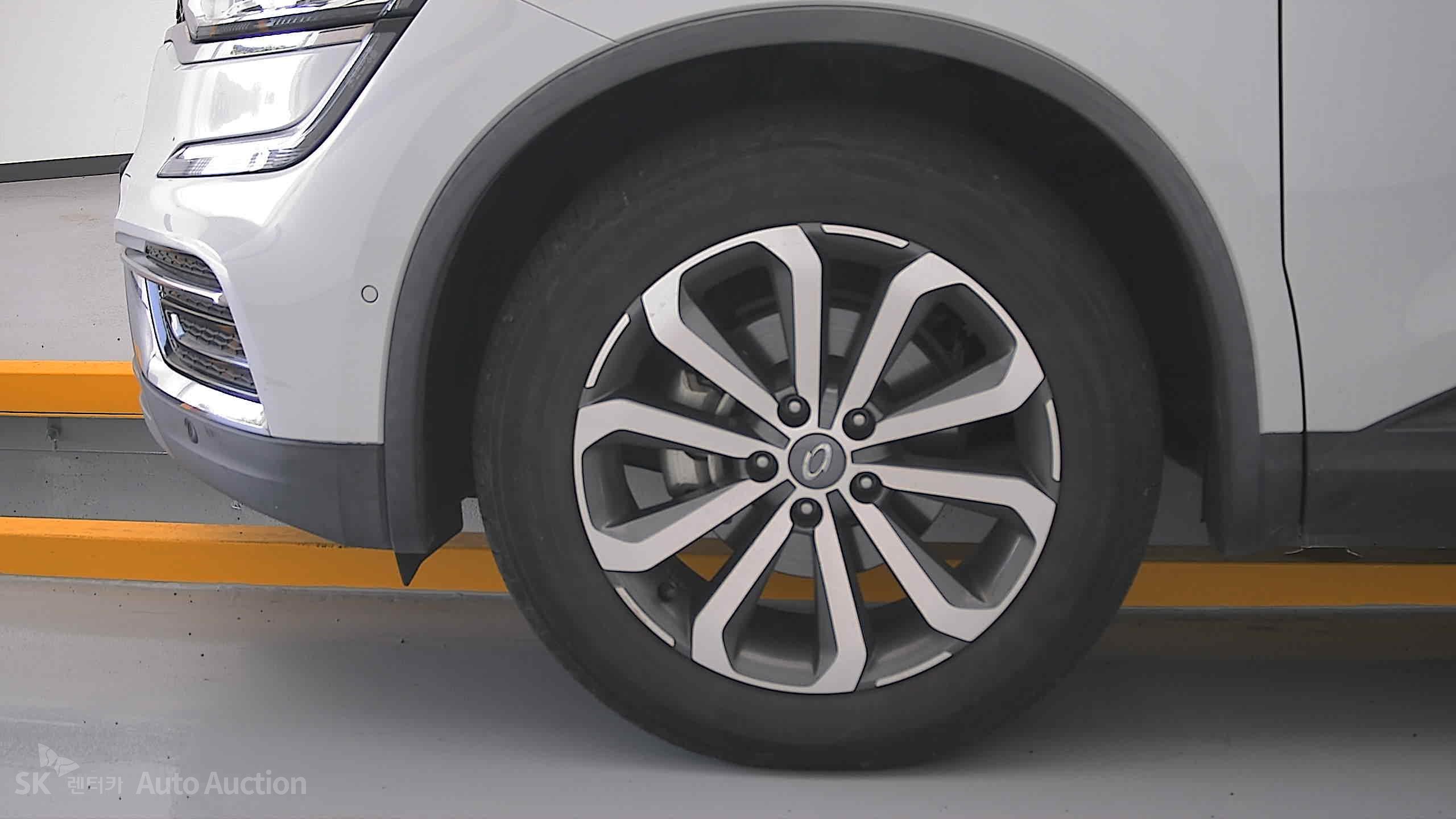 Renault Samsung Qm6 2022 — صورة 17