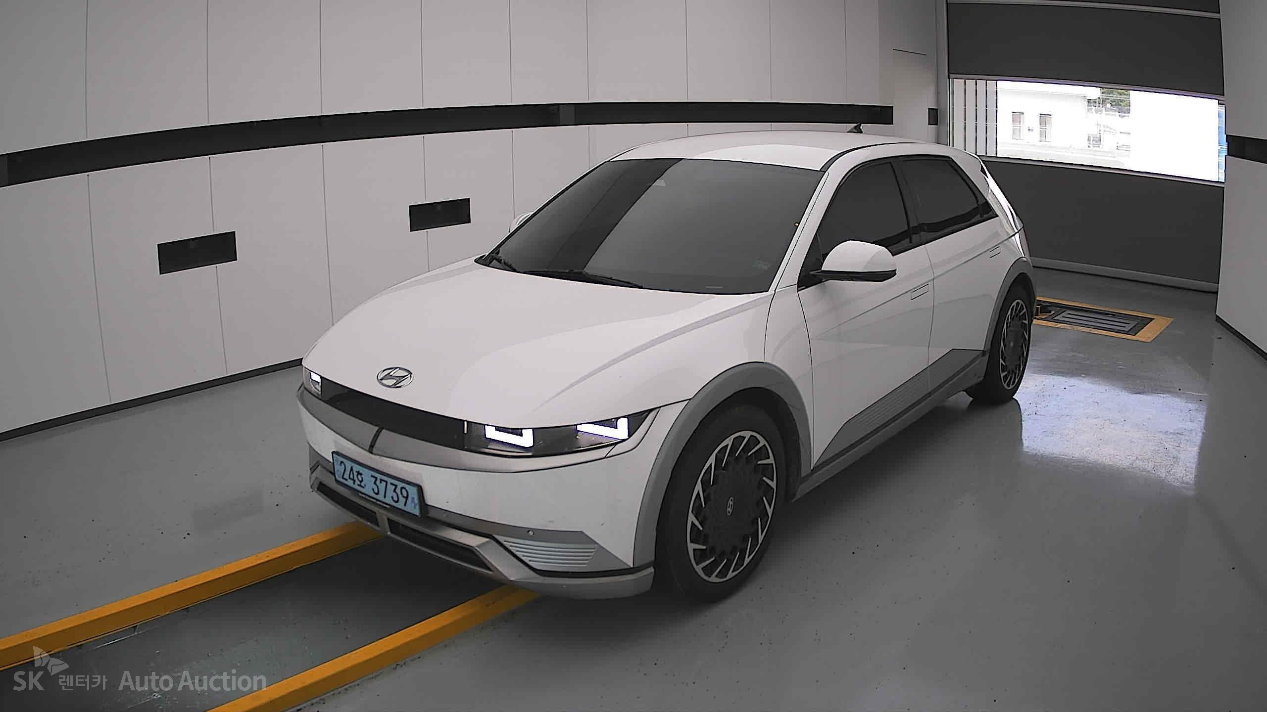 2023 - hyundai ioniq