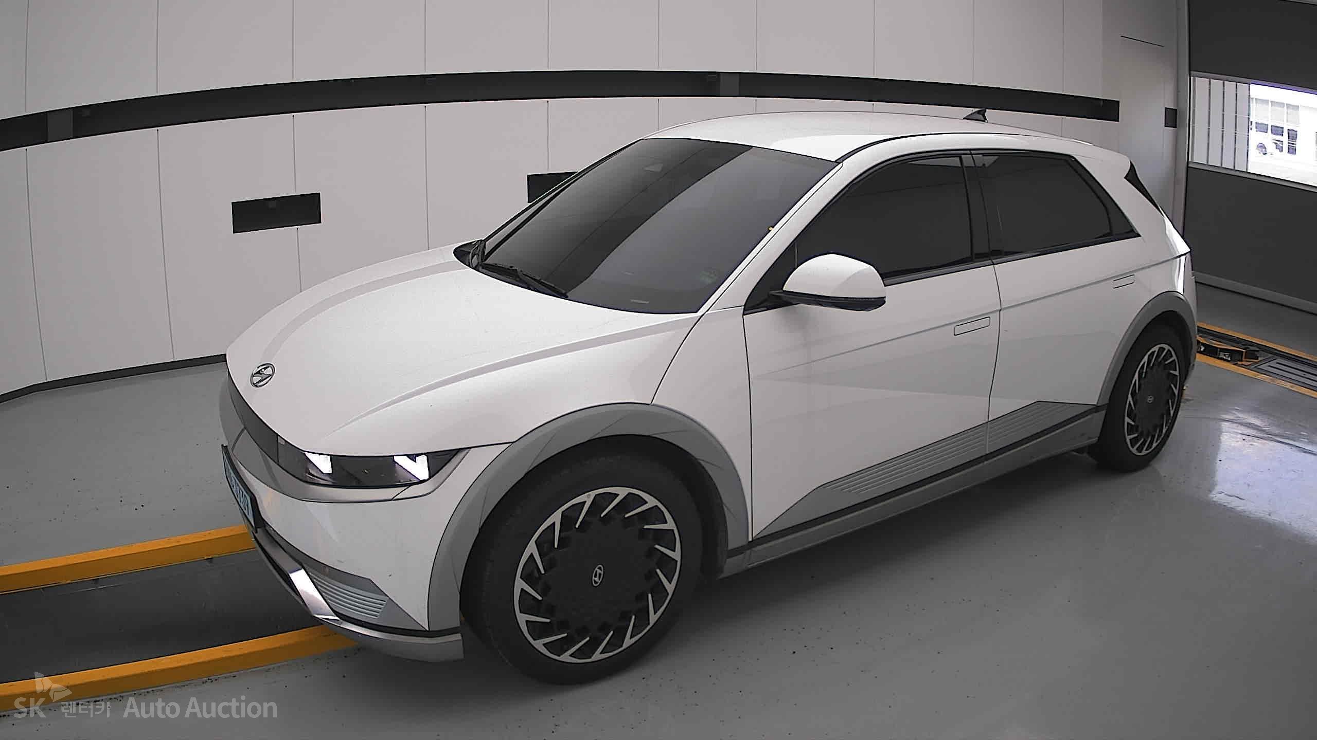 2023 - hyundai ioniq