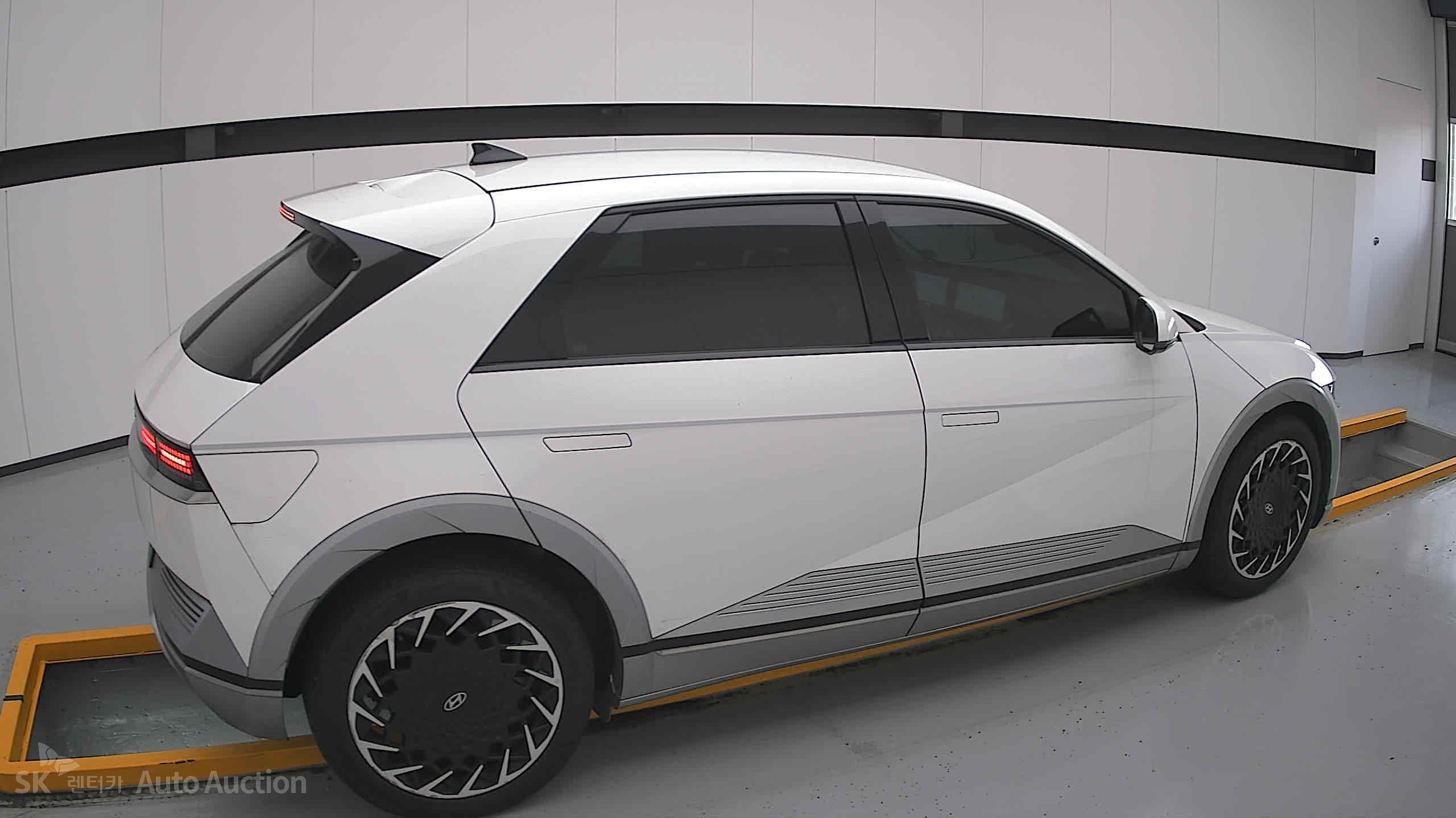2023 - hyundai ioniq