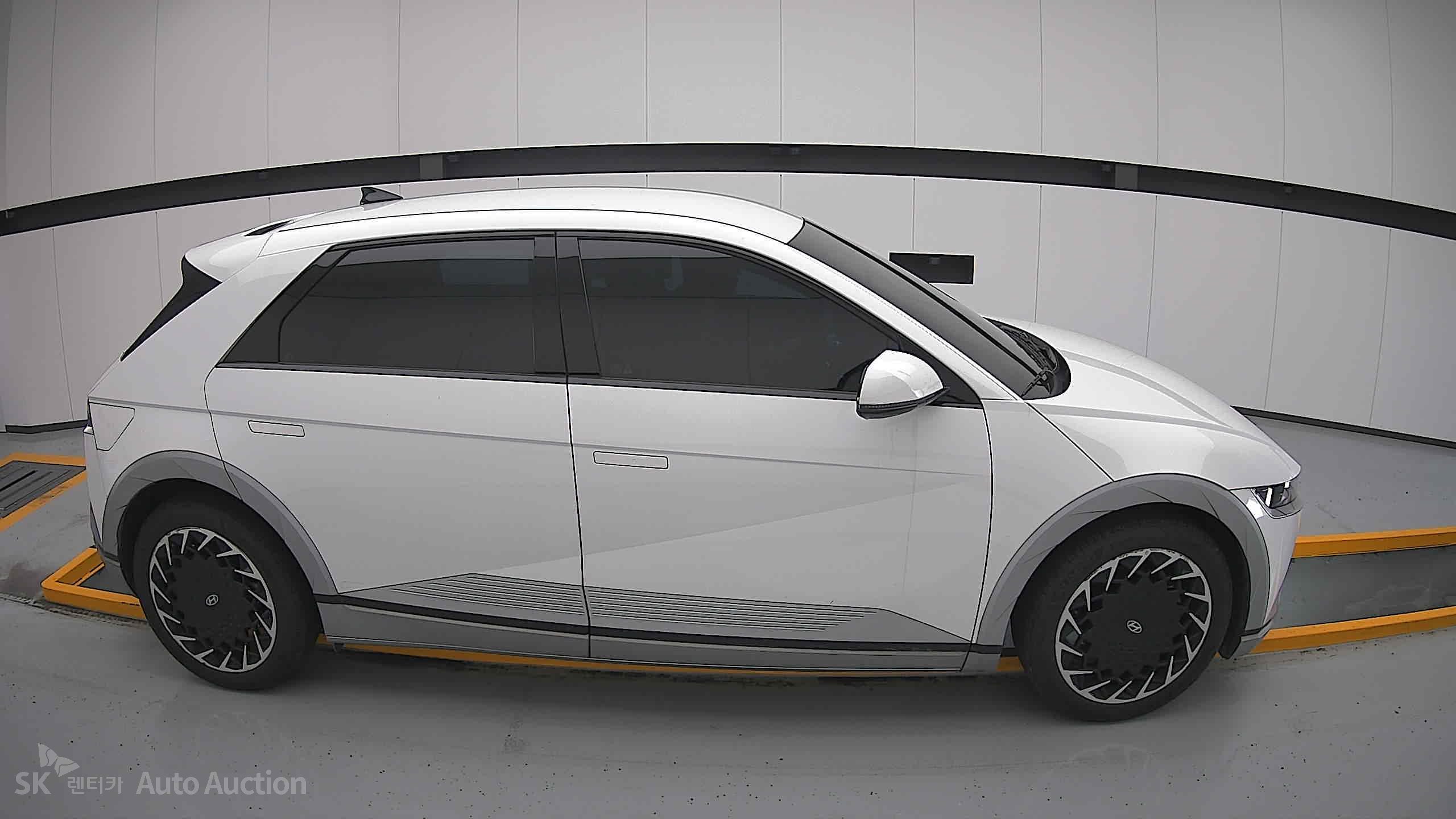 2023 - hyundai ioniq