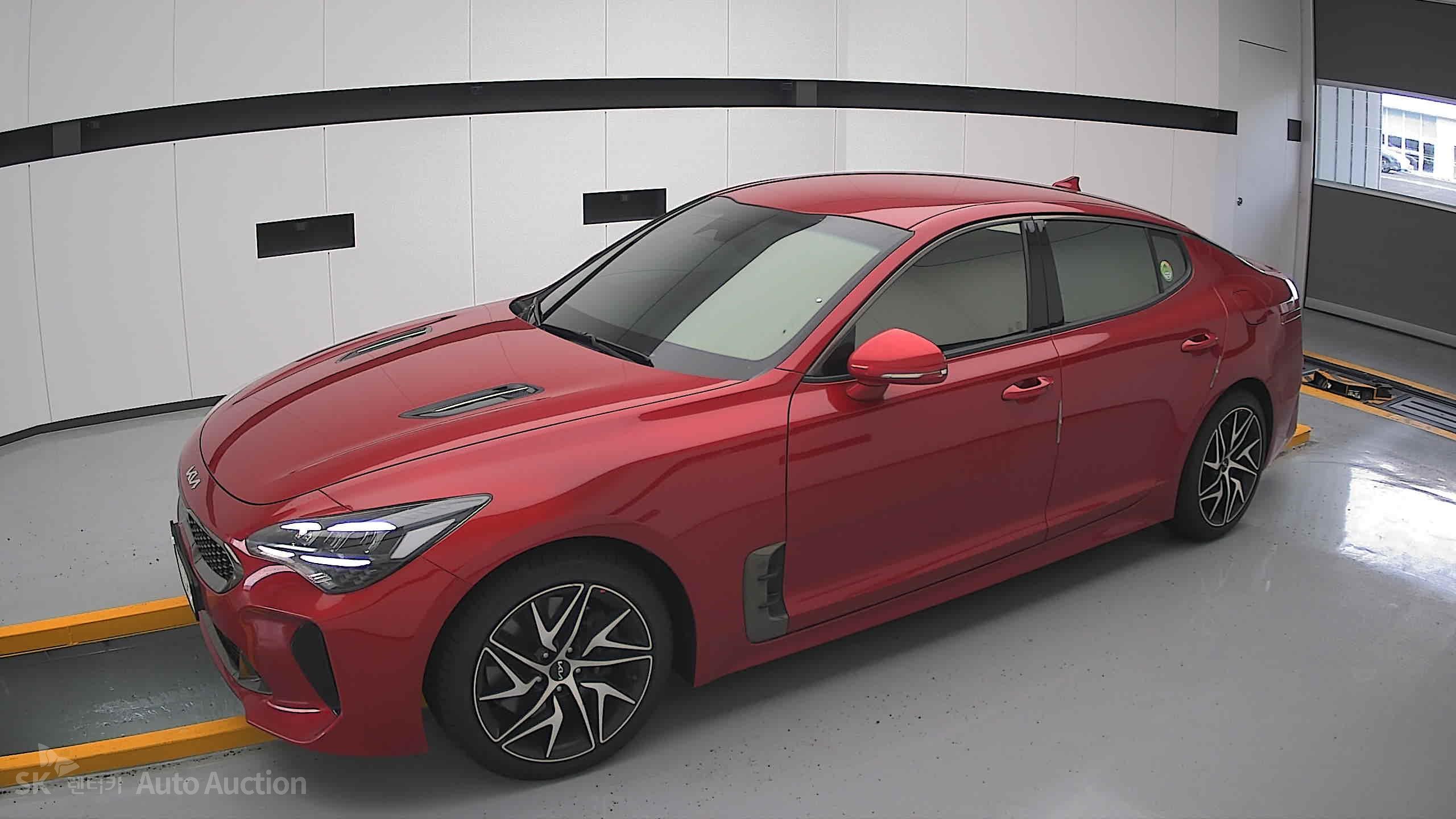 2022 - kia stinger