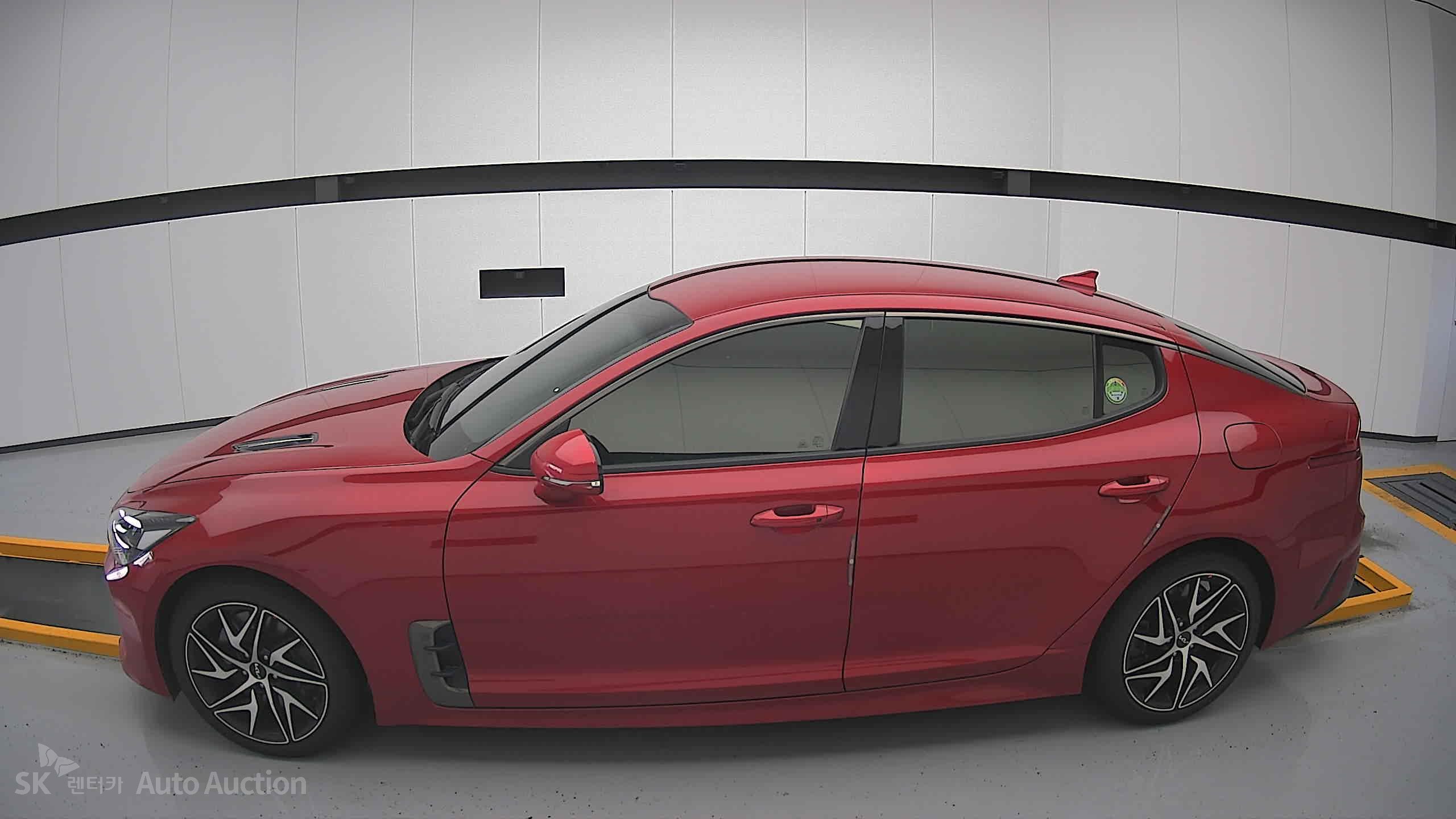 2022 - kia stinger