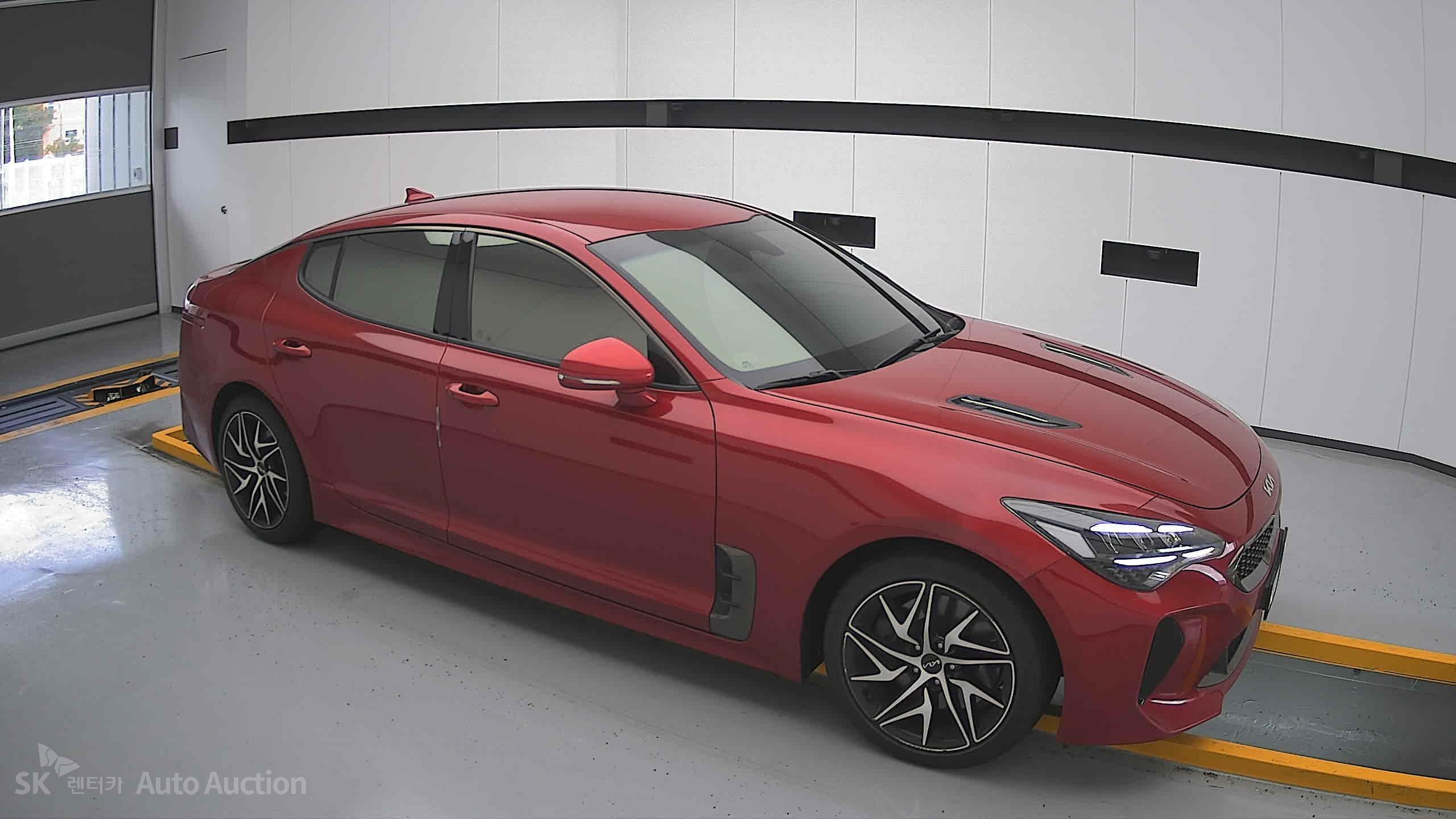 2022 - kia stinger