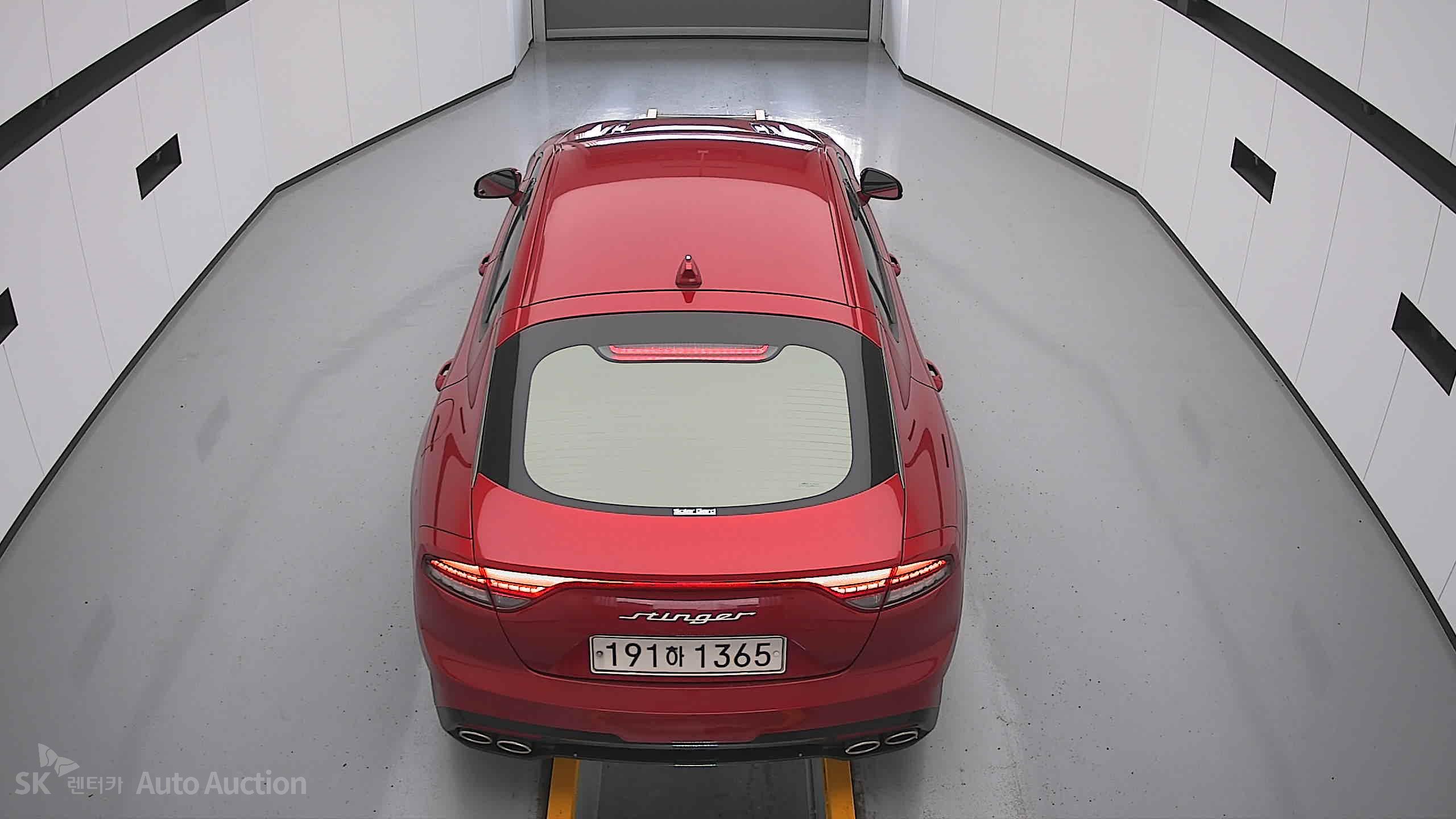 2022 - kia stinger
