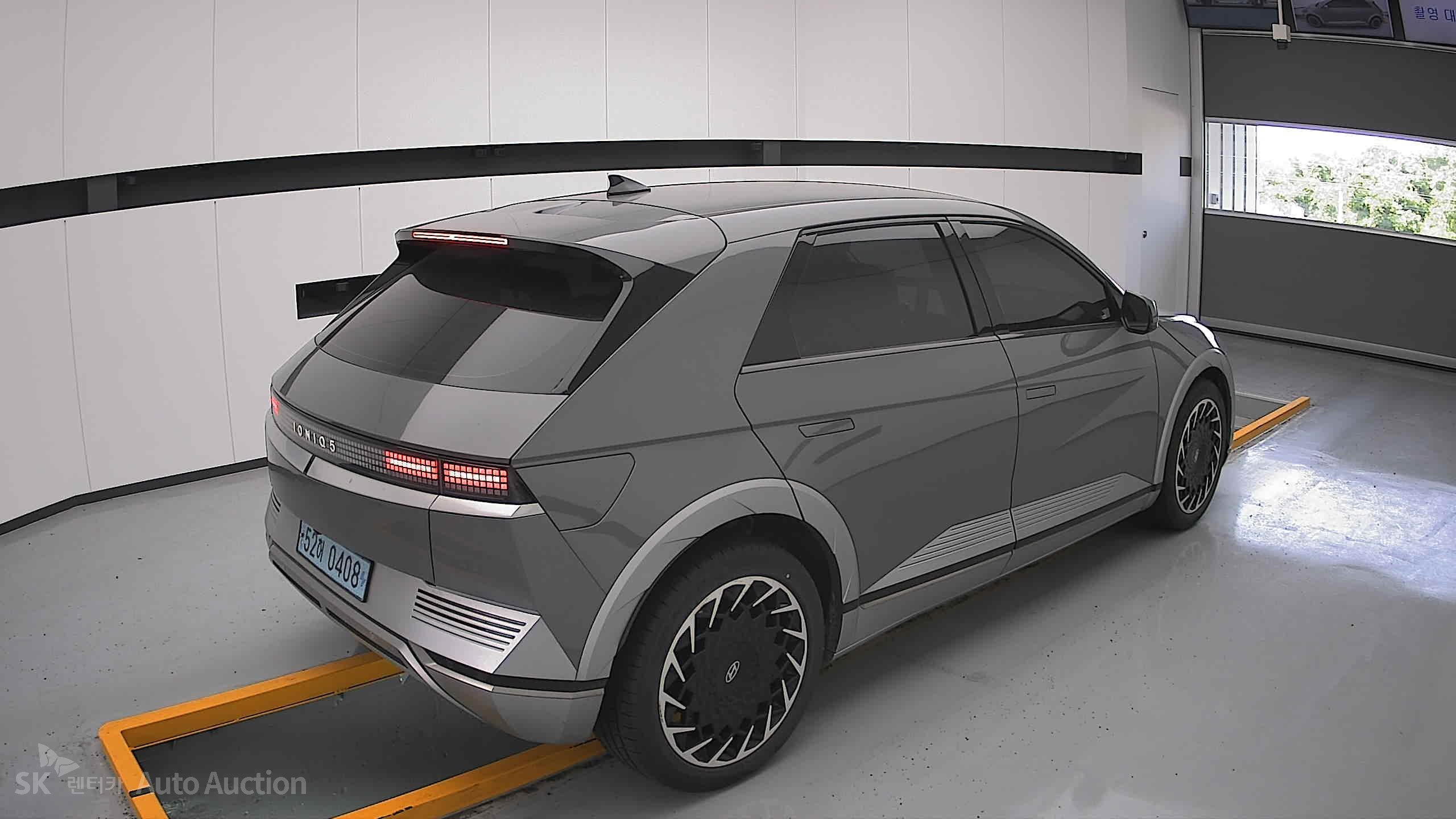 هيونداي Ioniq 2022 — صورة 17